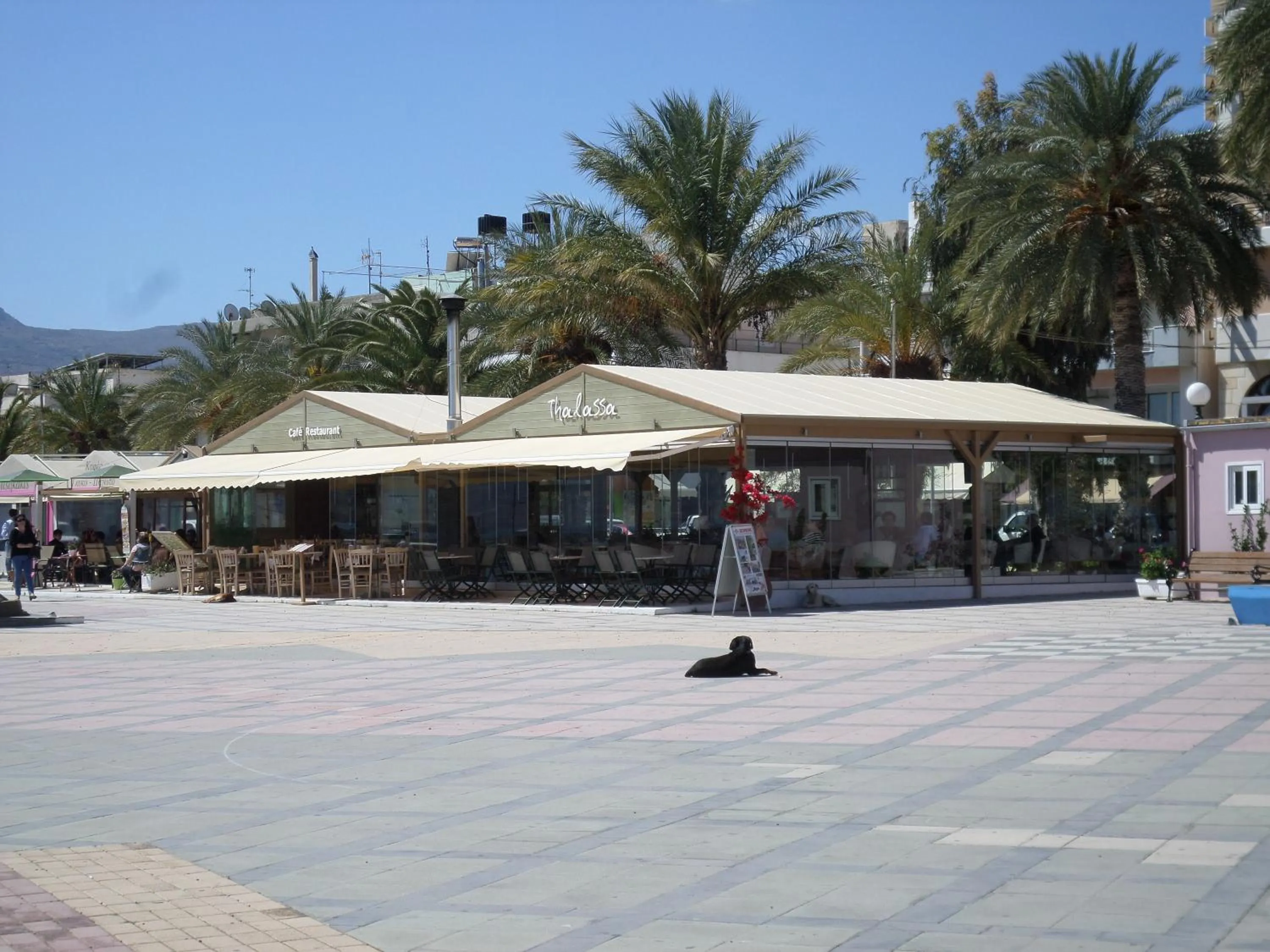 Restaurant/places to eat in Itanos