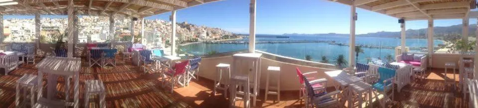 Restaurant/places to eat in Itanos