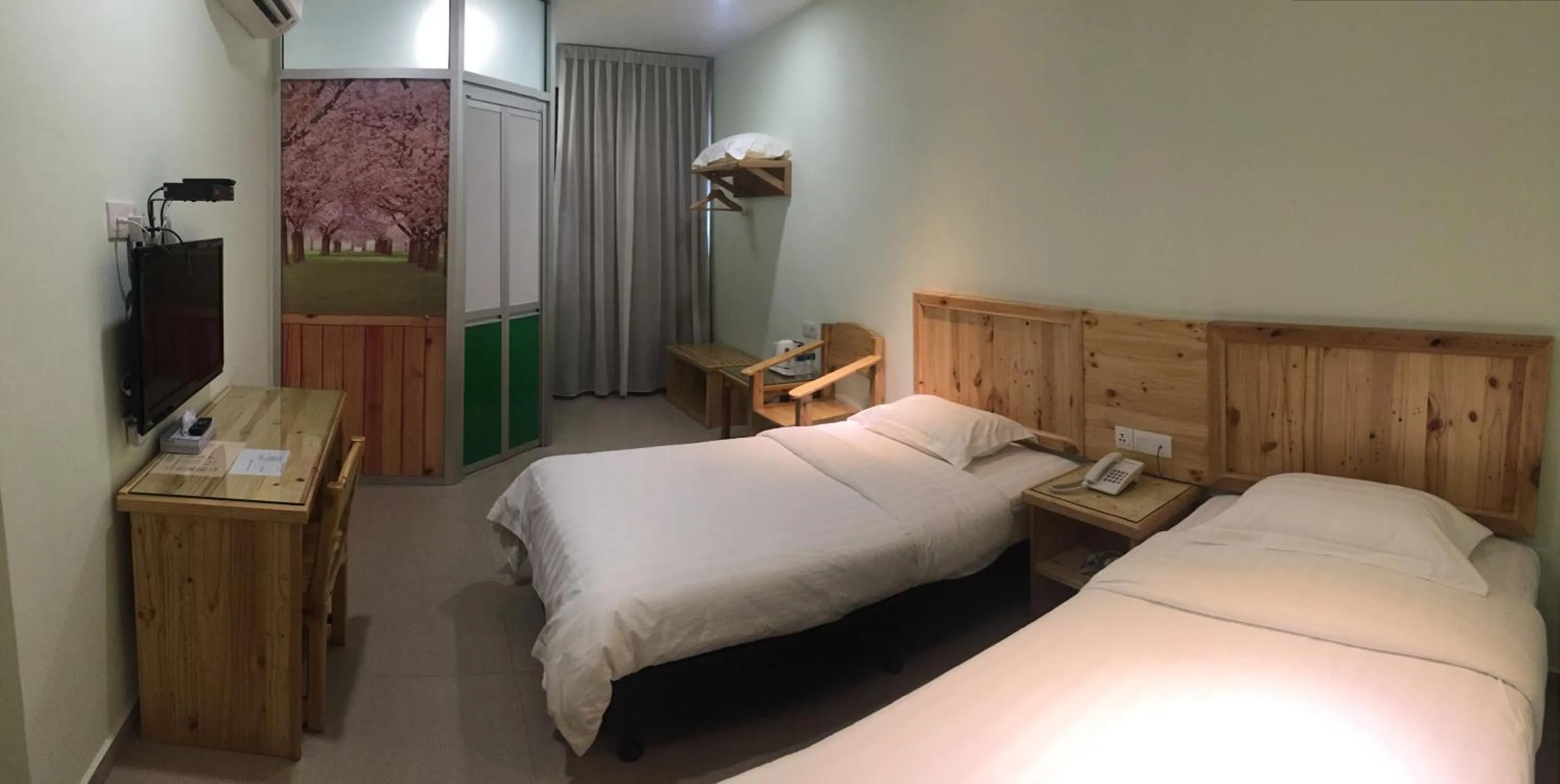 Bed in Semerah Garden Hotel