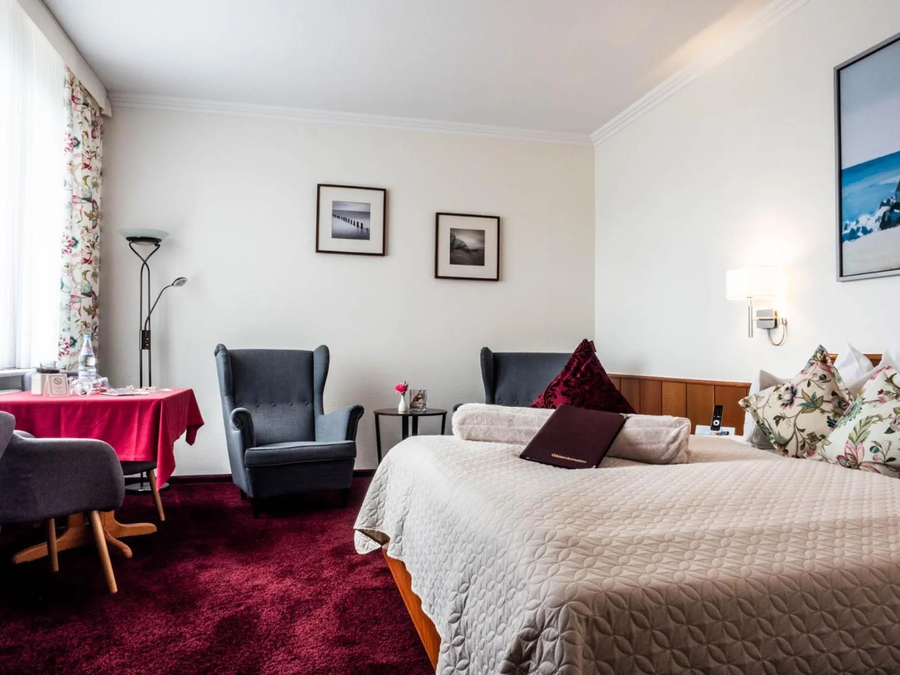 Photo of the whole room, Bed in Garni Hotel & Appartements Nordstrand