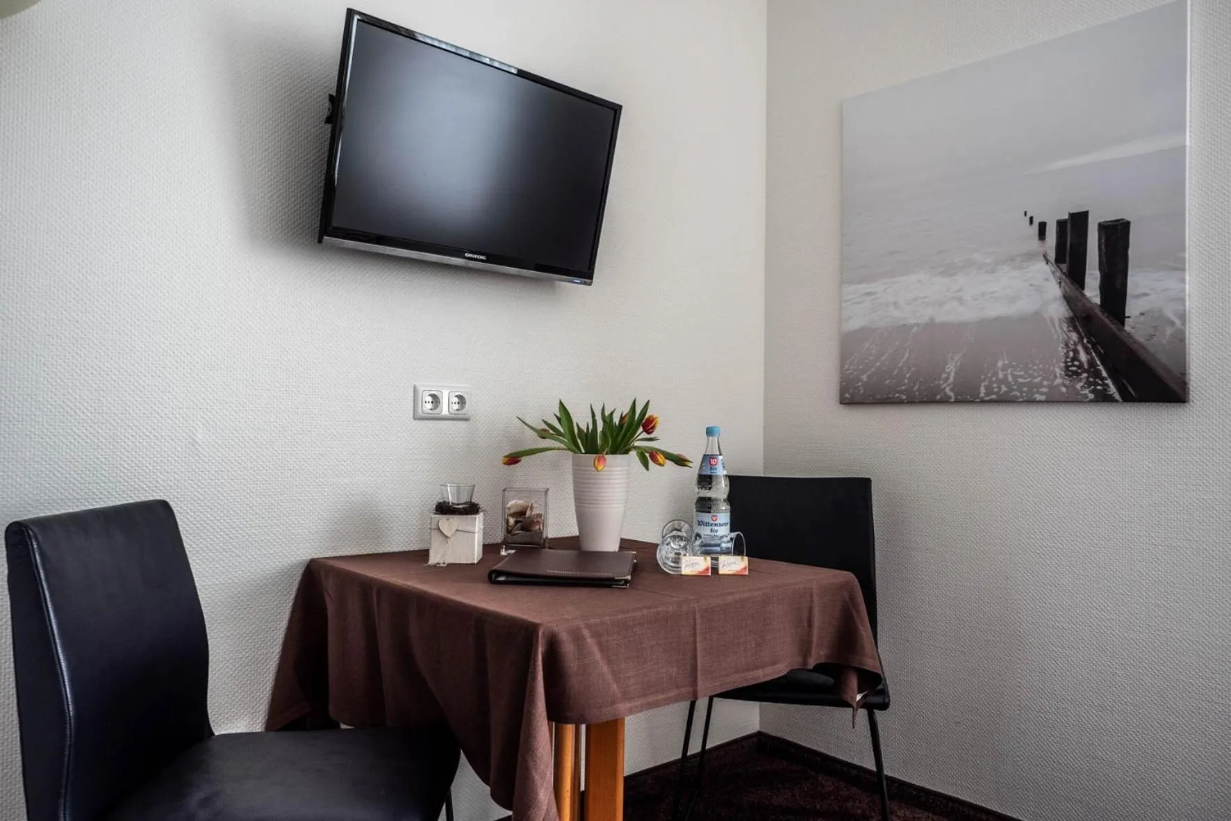 TV and multimedia in Garni Hotel & Appartements Nordstrand
