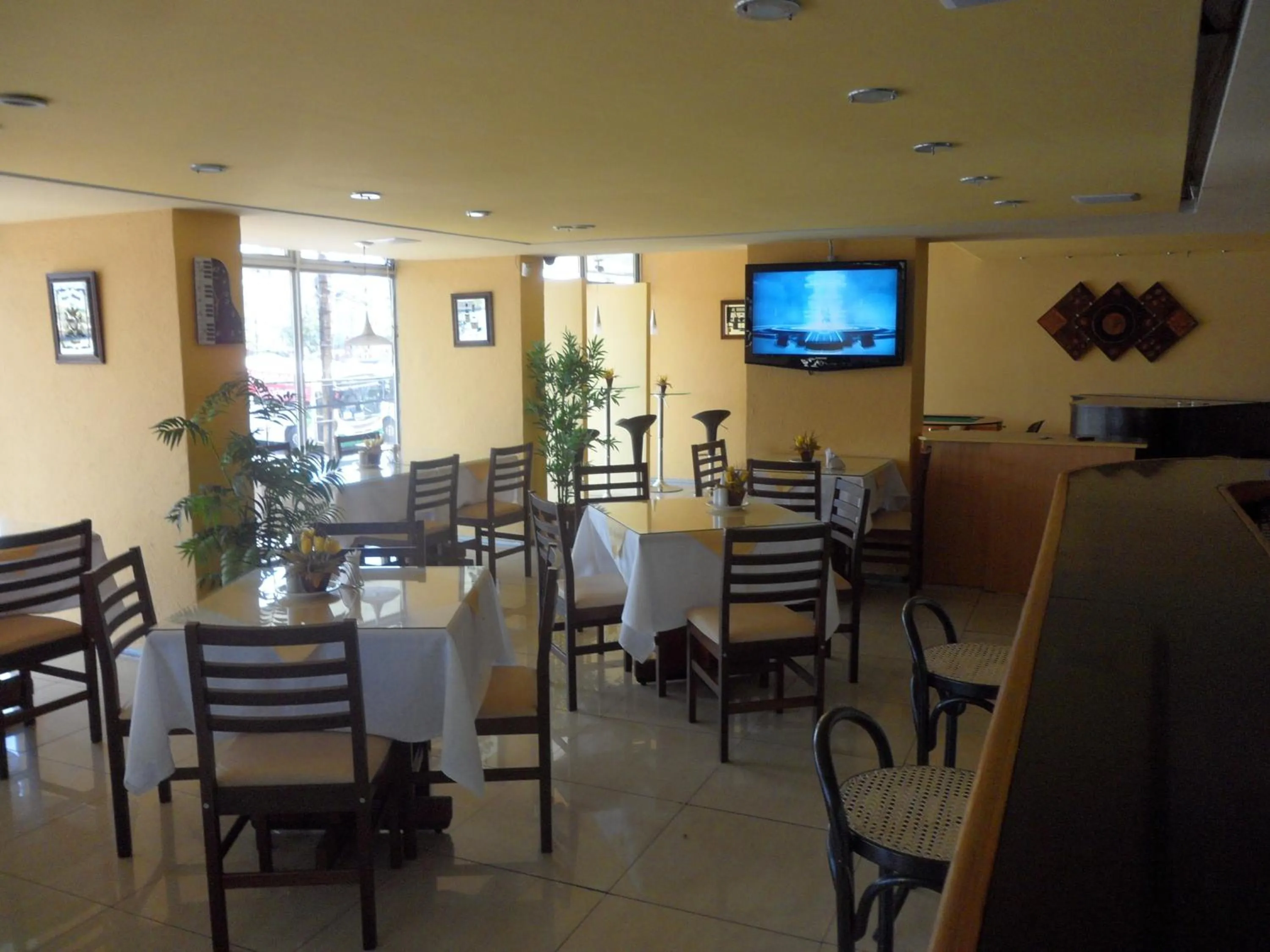 Restaurant/places to eat in Rede Andrade Plaza Recife