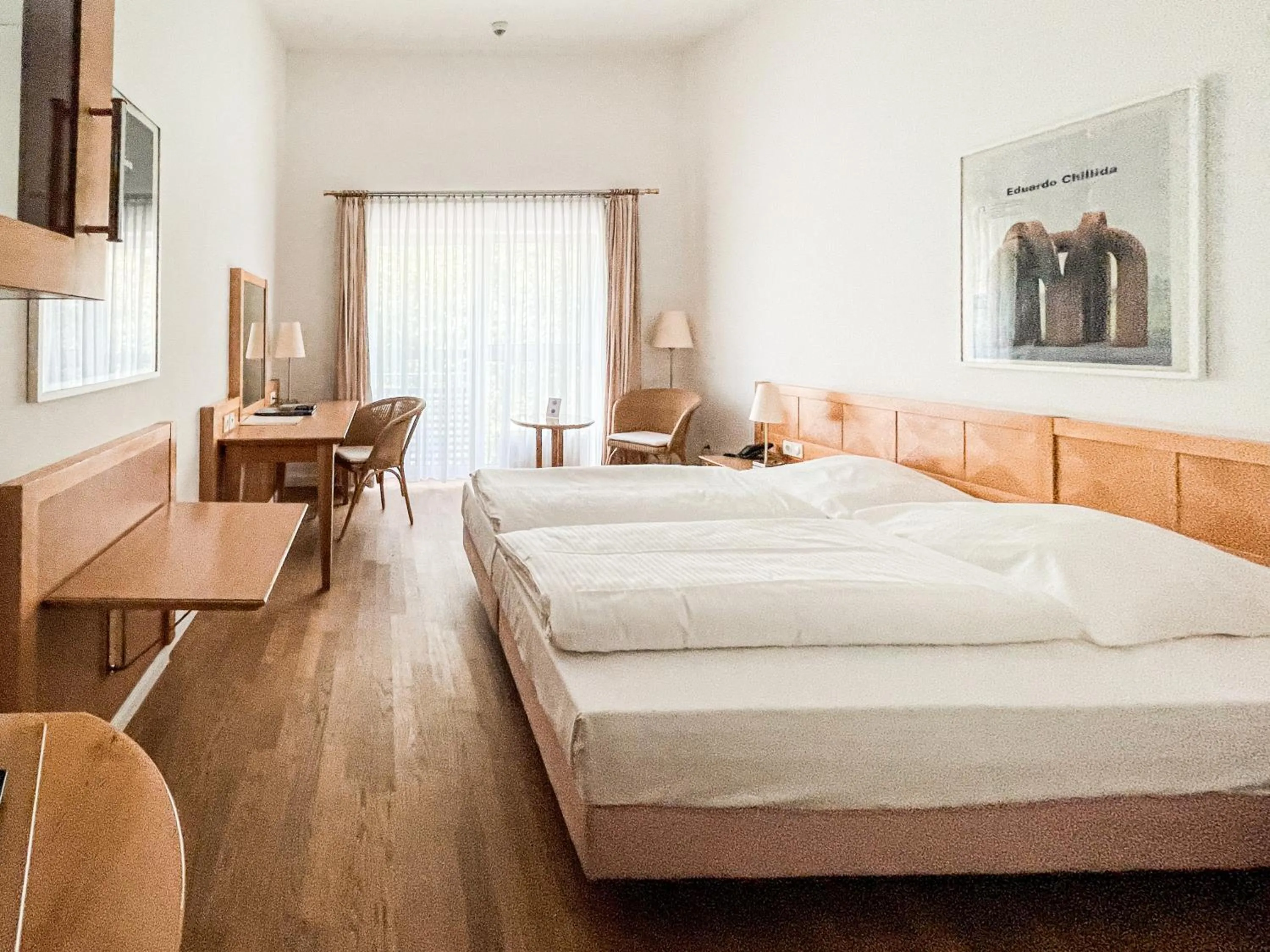 Photo of the whole room, Bed in Golfhotel & Restaurant Lindenhof