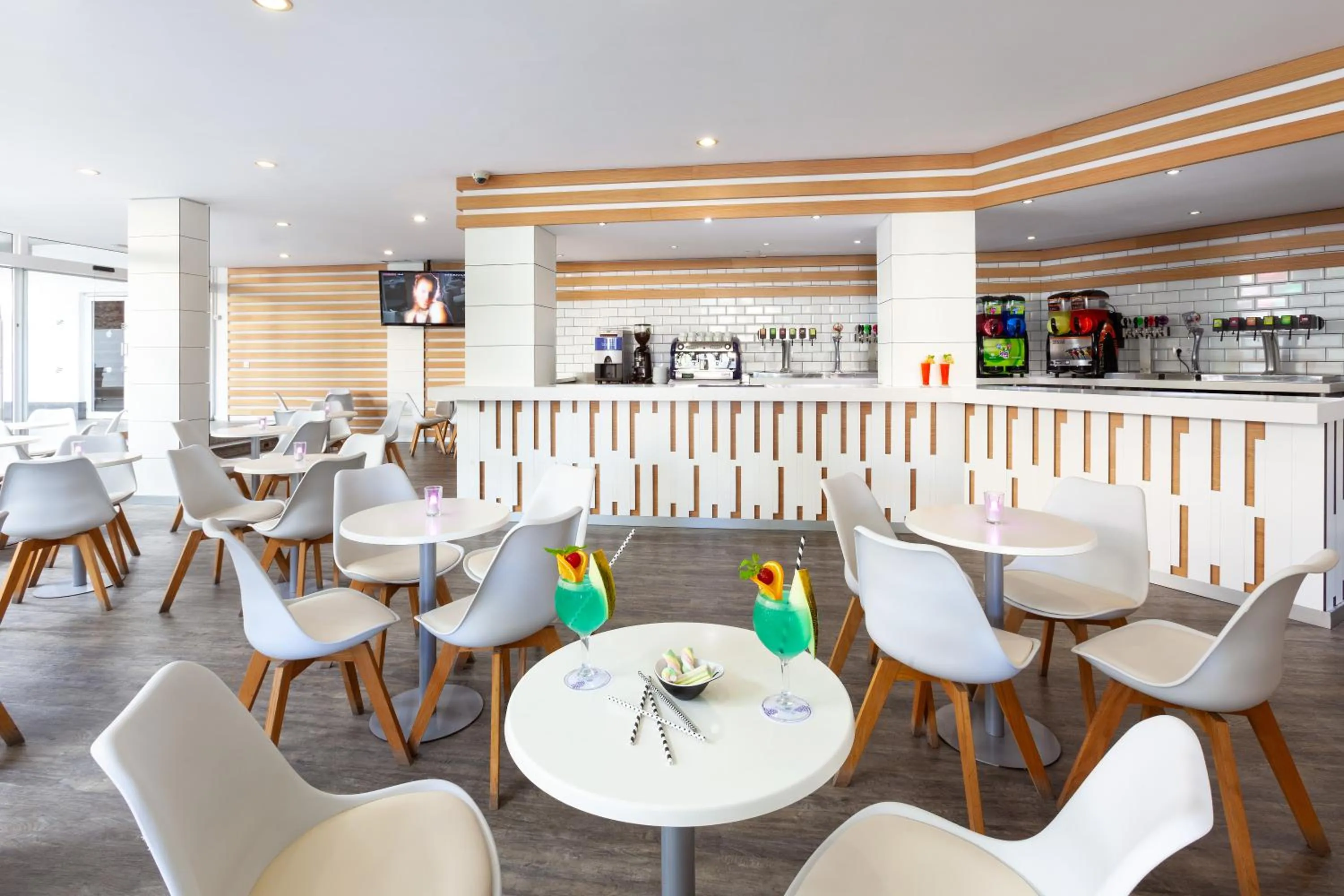 Playaolid Suites & Apartments