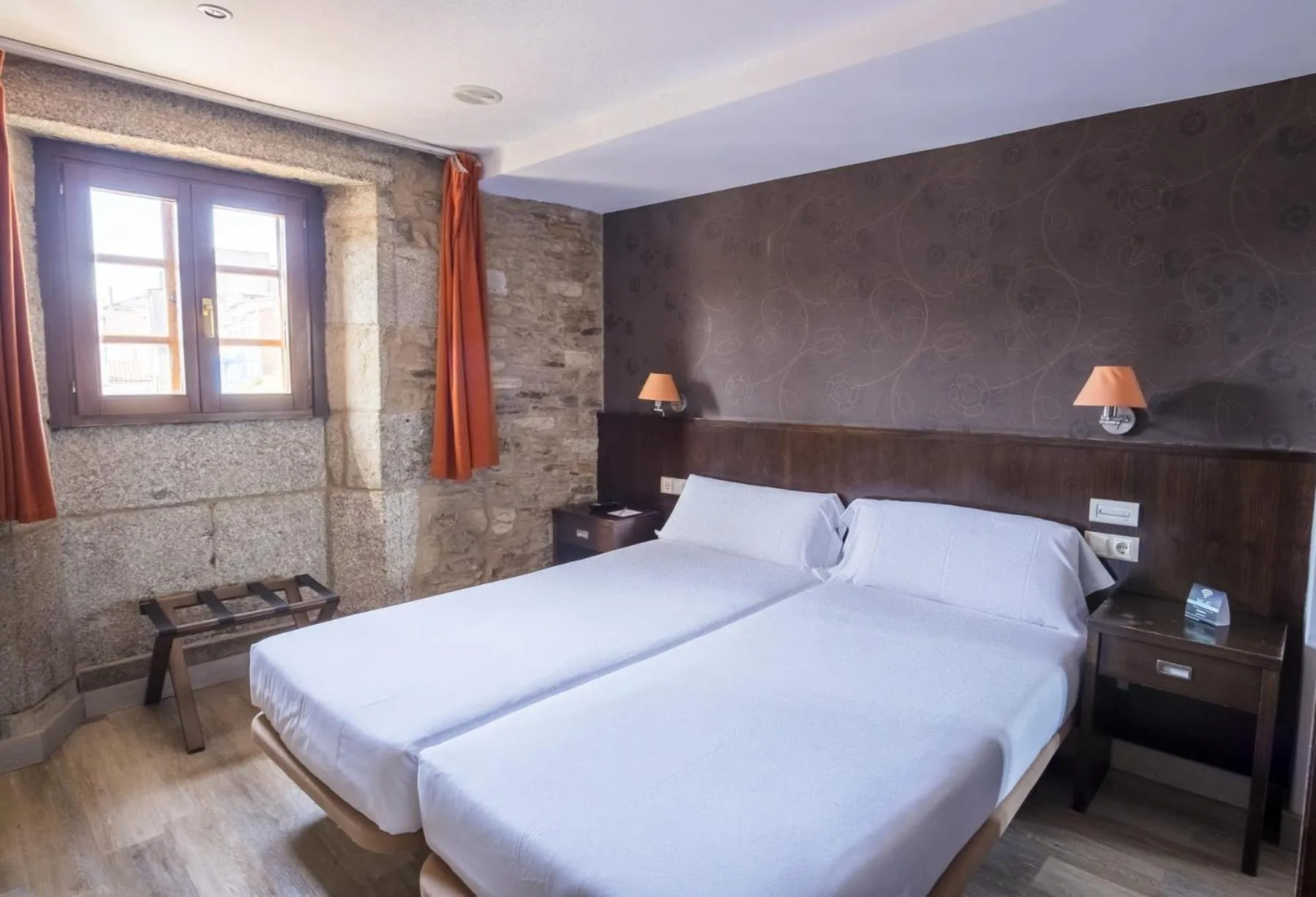 Photo of the whole room, Bed in Hotel Alda Algalia