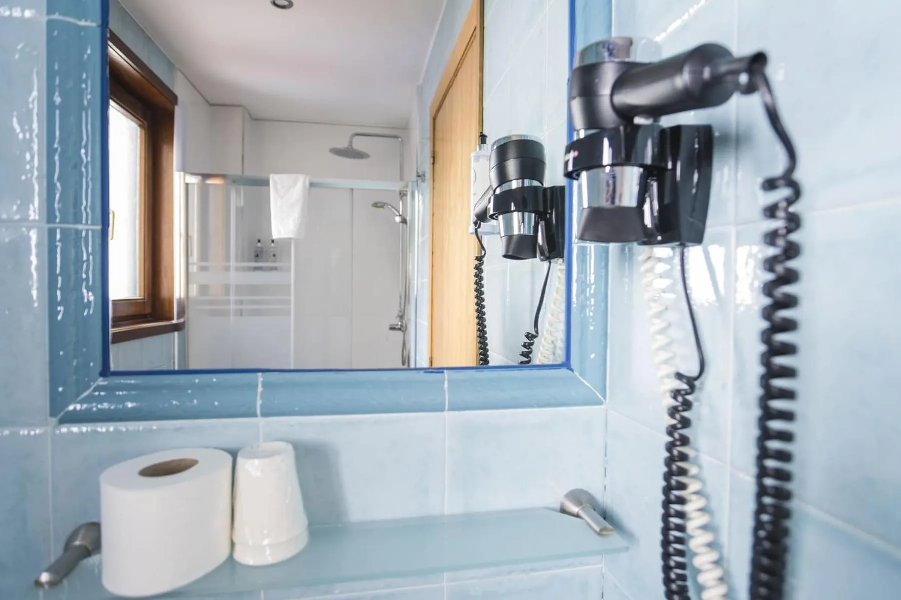 Shower in Hotel Alda Algalia