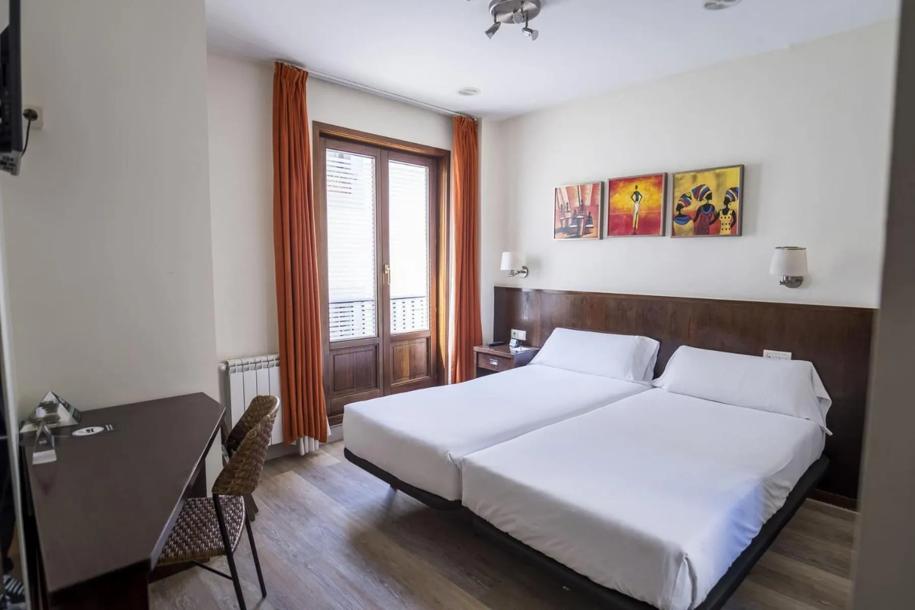 Bedroom, Bed in Hotel Alda Algalia