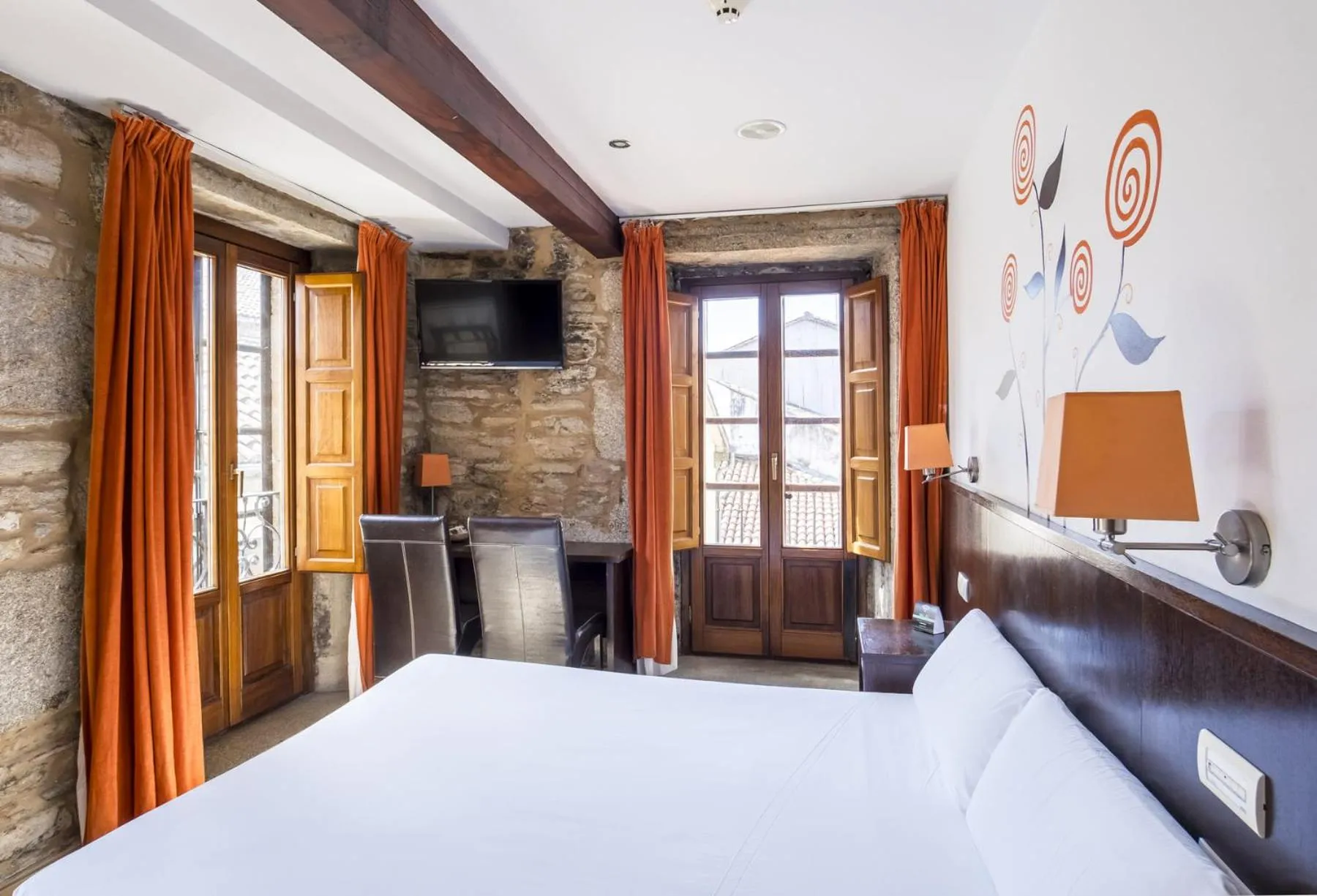 Photo of the whole room, Bed in Hotel Alda Algalia