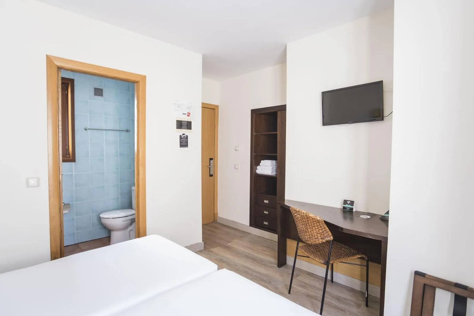 Photo of the whole room, Bed in Hotel Alda Algalia