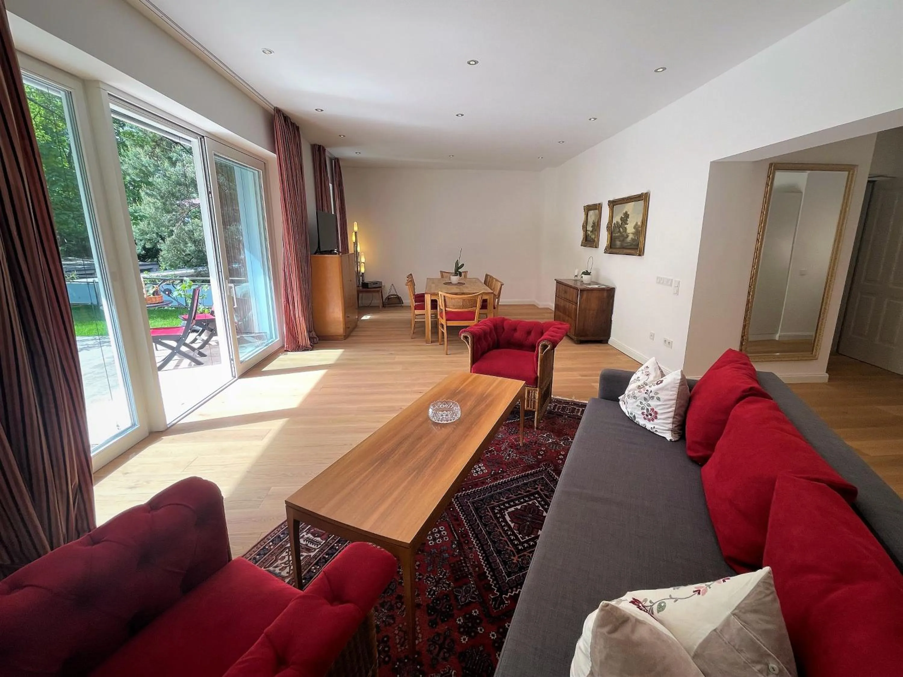 Living room in Deluxe Apartments Christina 120 m² im Design Hotel Vosteen