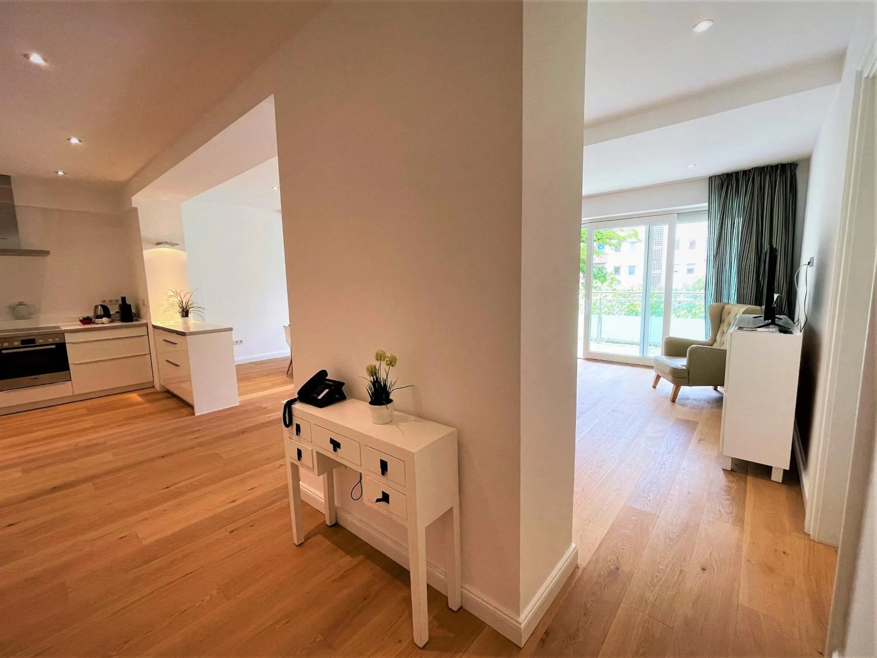 TV and multimedia in Deluxe Apartments Christina 120 m² im Design Hotel Vosteen