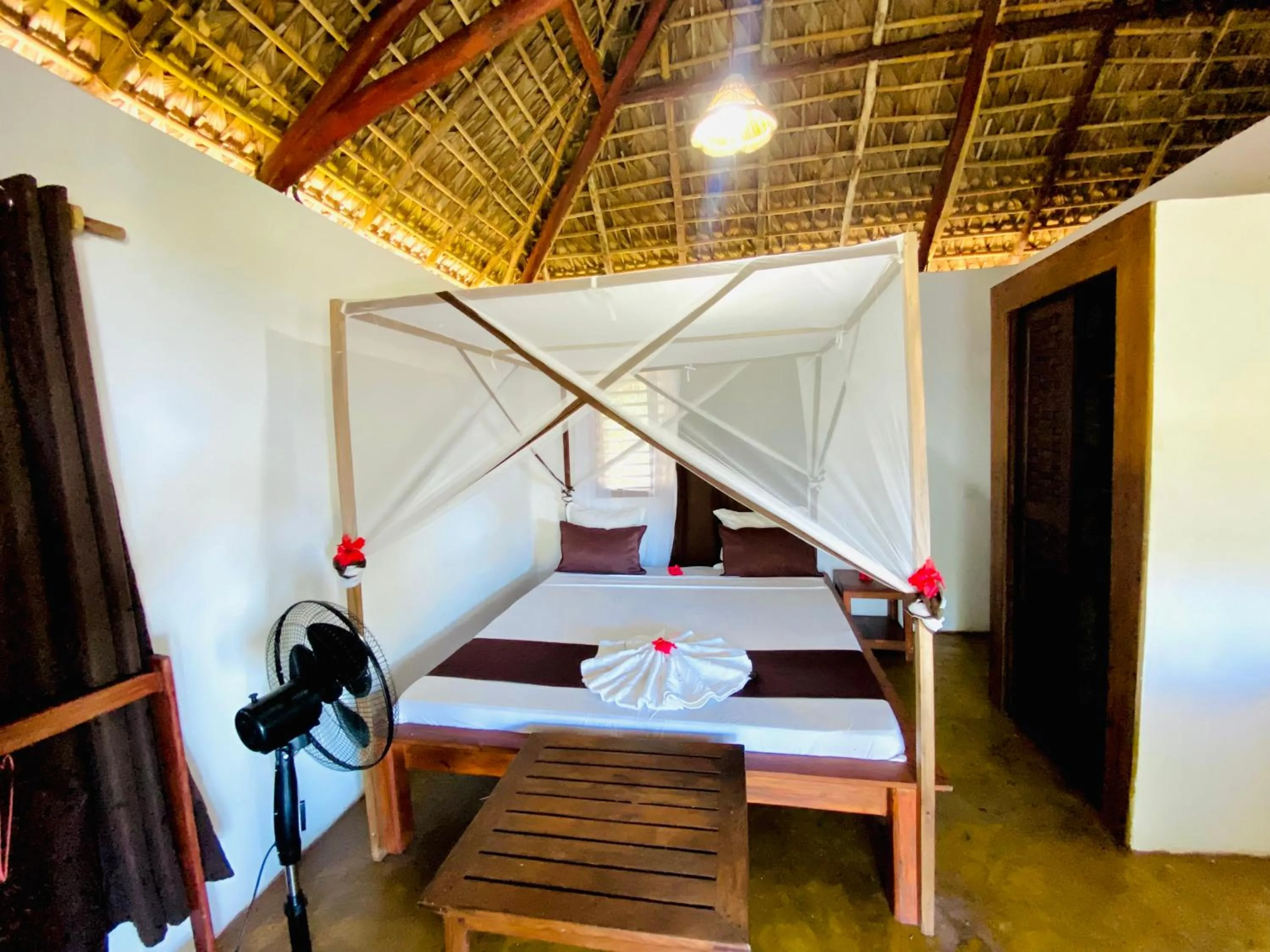 Bed in Hotel Océan Beach Sakatia