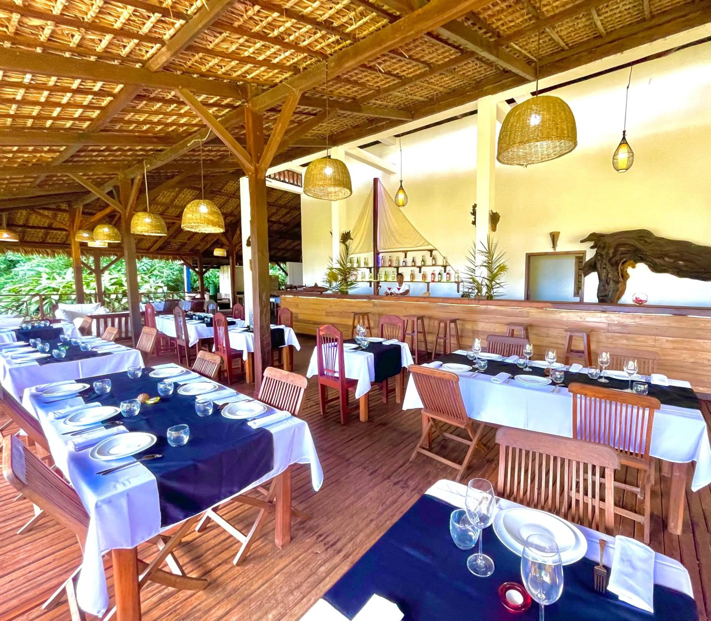 Restaurant/places to eat in Hotel Océan Beach Sakatia