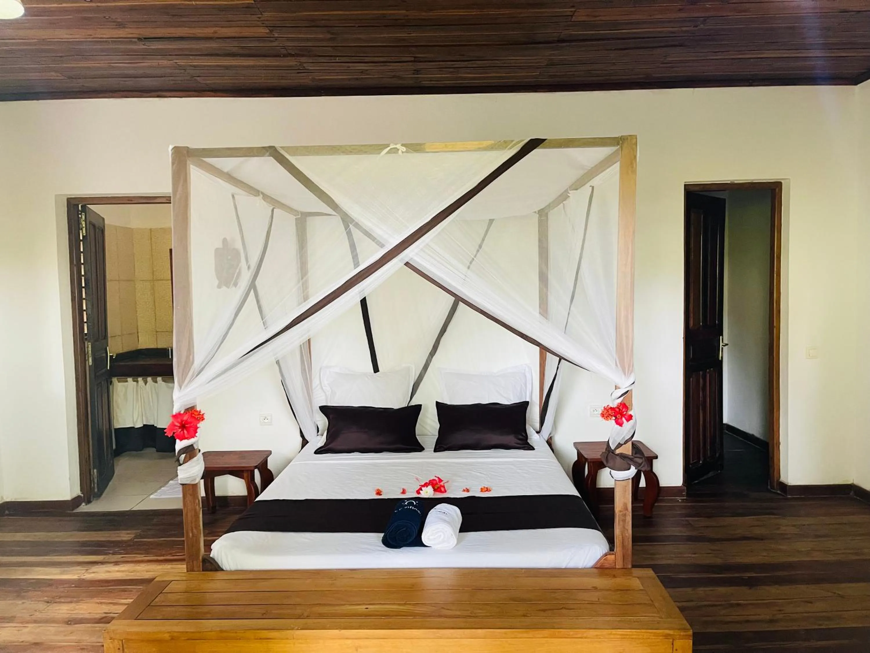 Bed in Hotel Océan Beach Sakatia