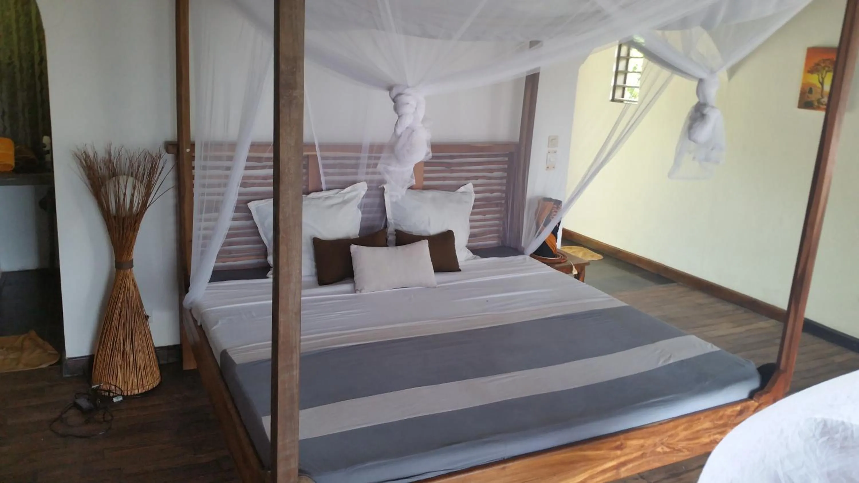 Bed in Hotel Océan Beach Sakatia