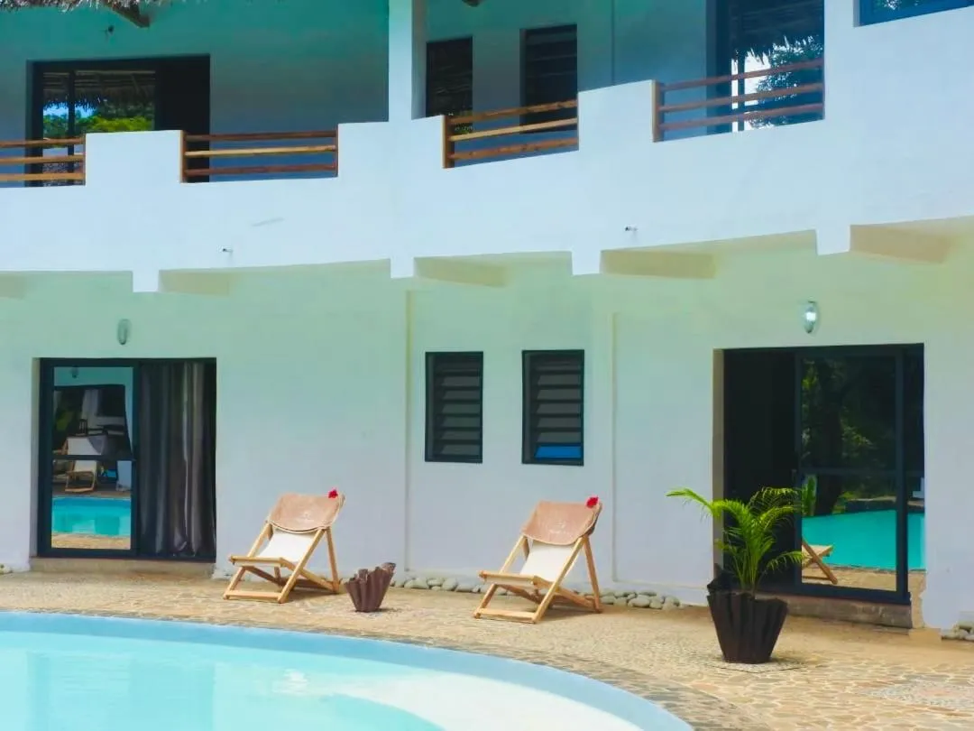 Property building in Hotel Océan Beach Sakatia
