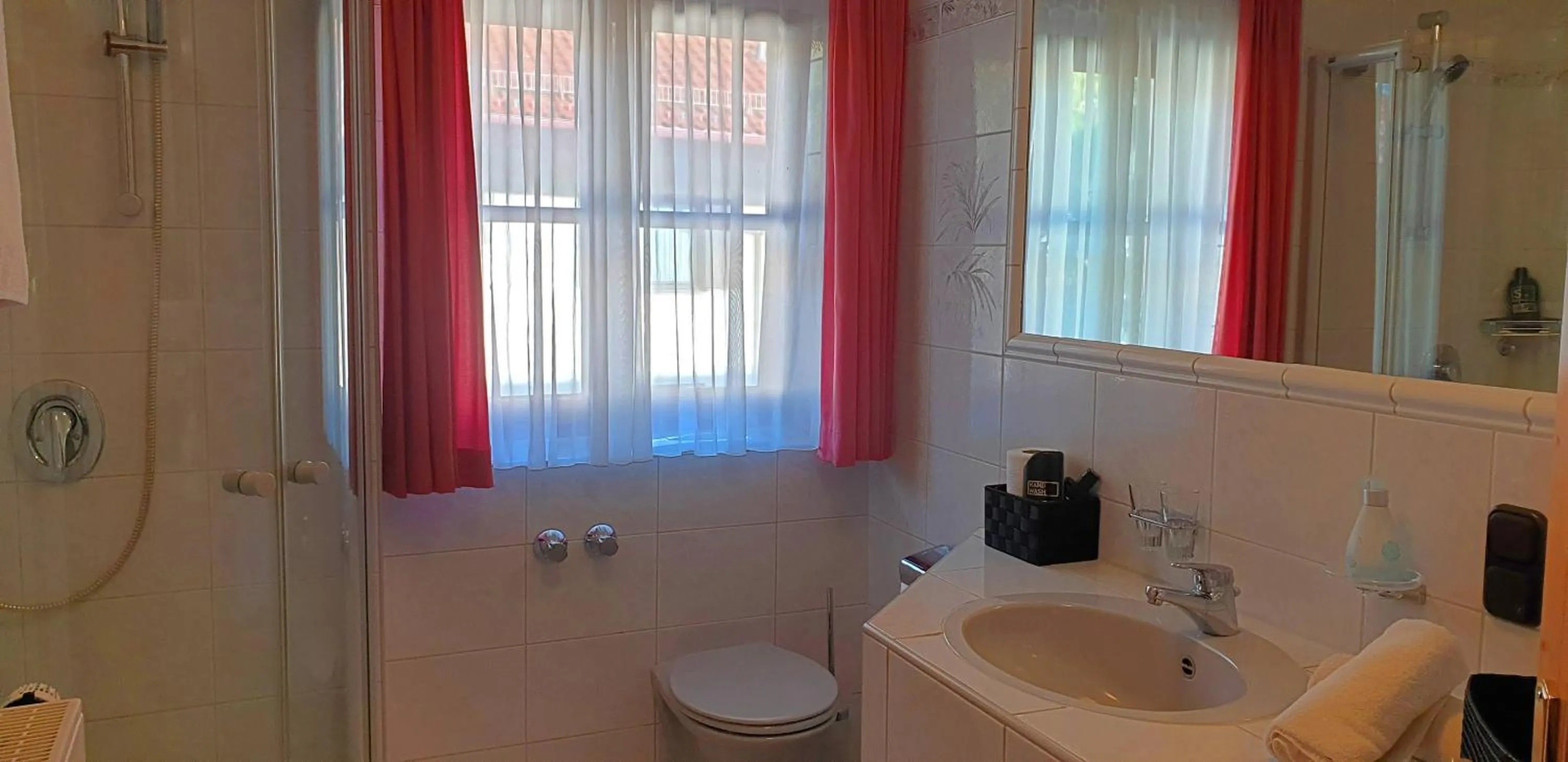 Bathroom in Alpenotel Rosenhof Ruhpolding, Wellness, Chiemgau Karte, Travelingo Bonus Programm