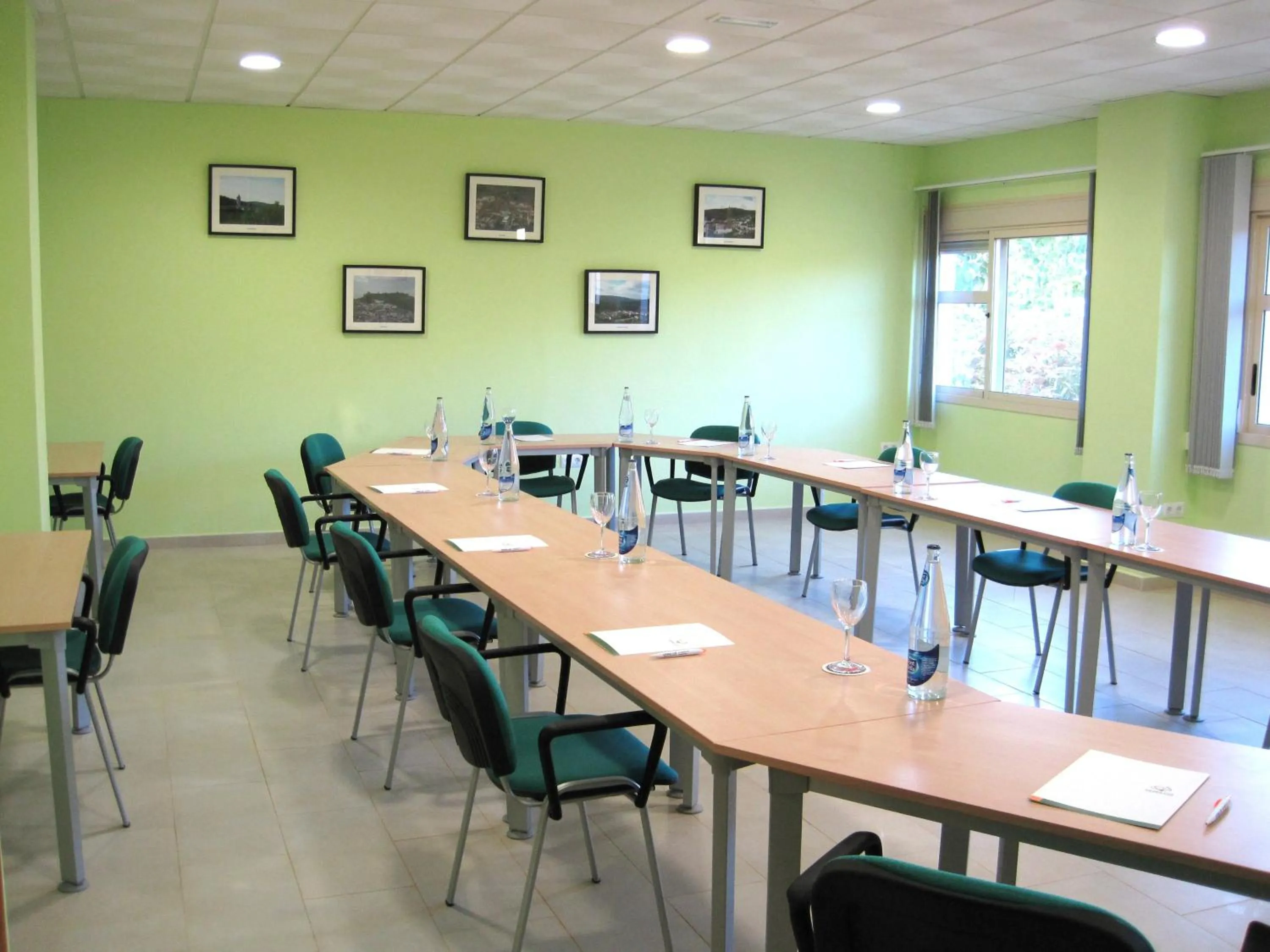 Business facilities in Hotel Sierra Luz