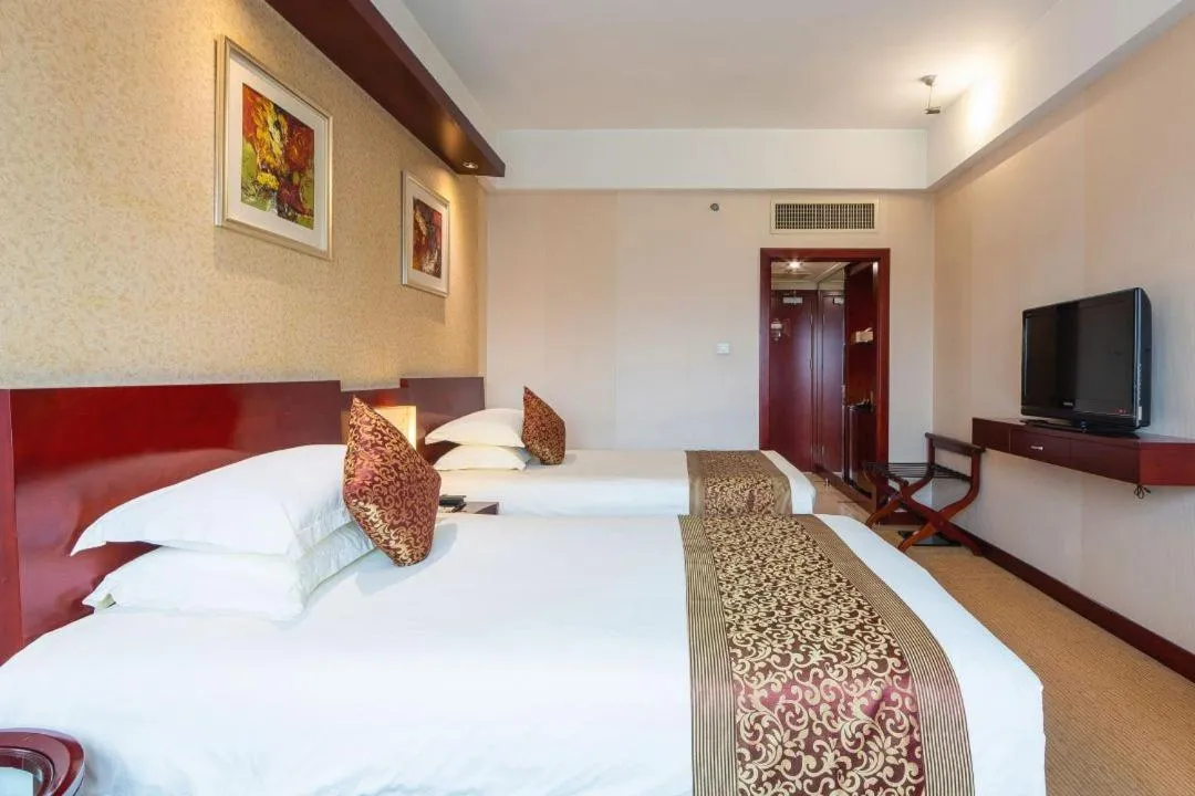 Bed in Yanling Hotel