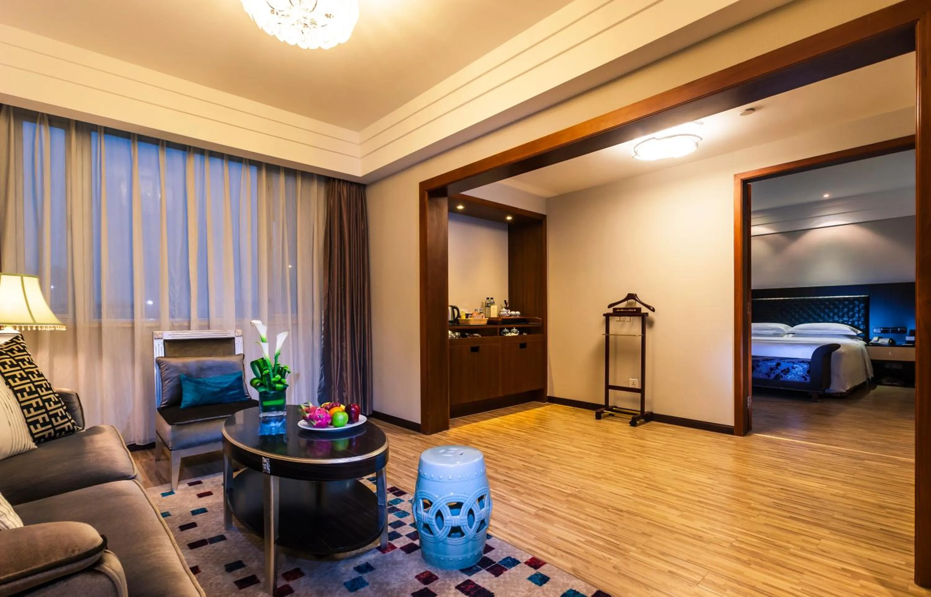 Coffee/tea facilities in Grand Skylight Gardens Hotel Shanghai Bai Se Road