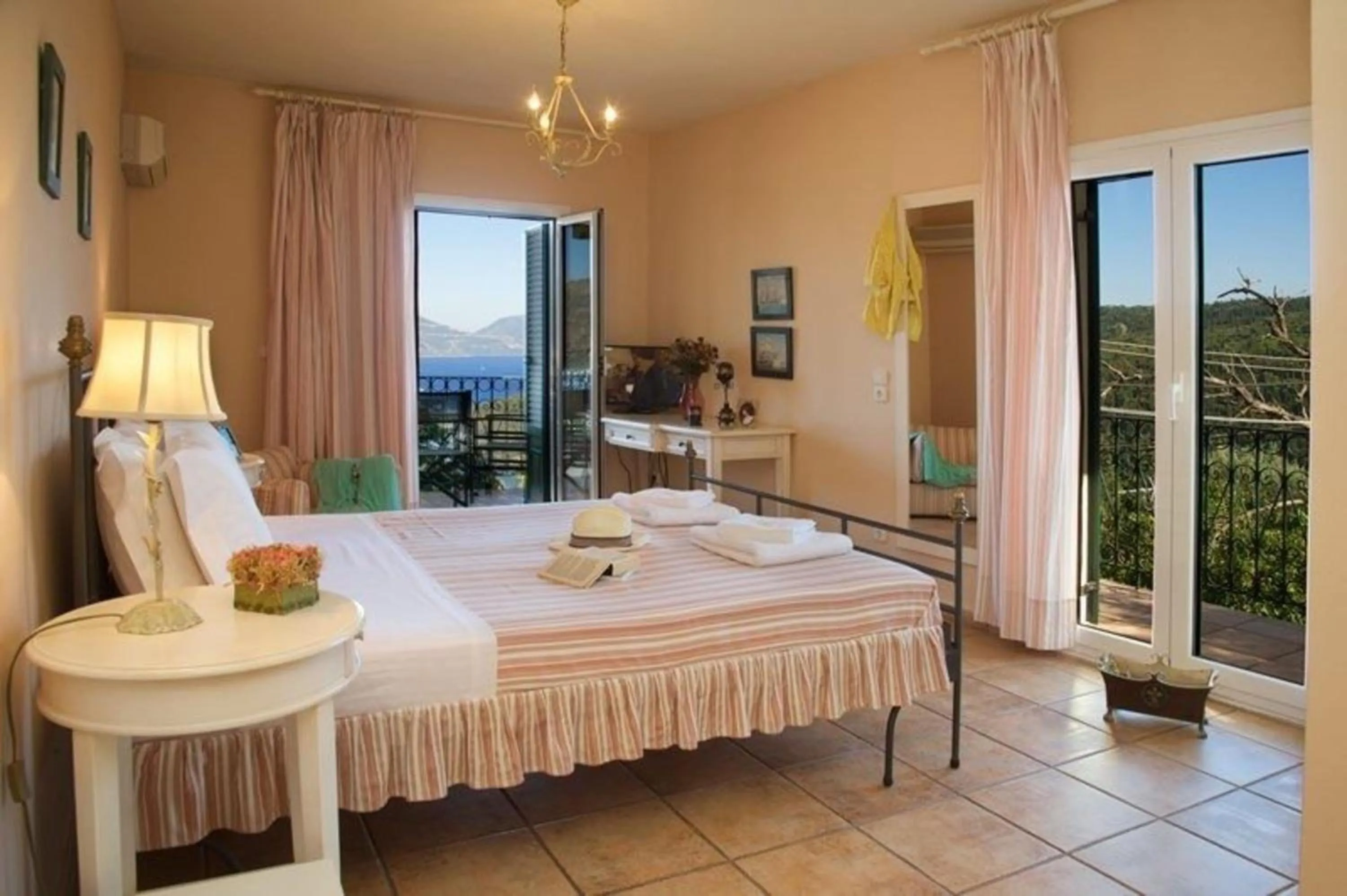 Bedroom, Bed in Agnantia Bed & Breakfast