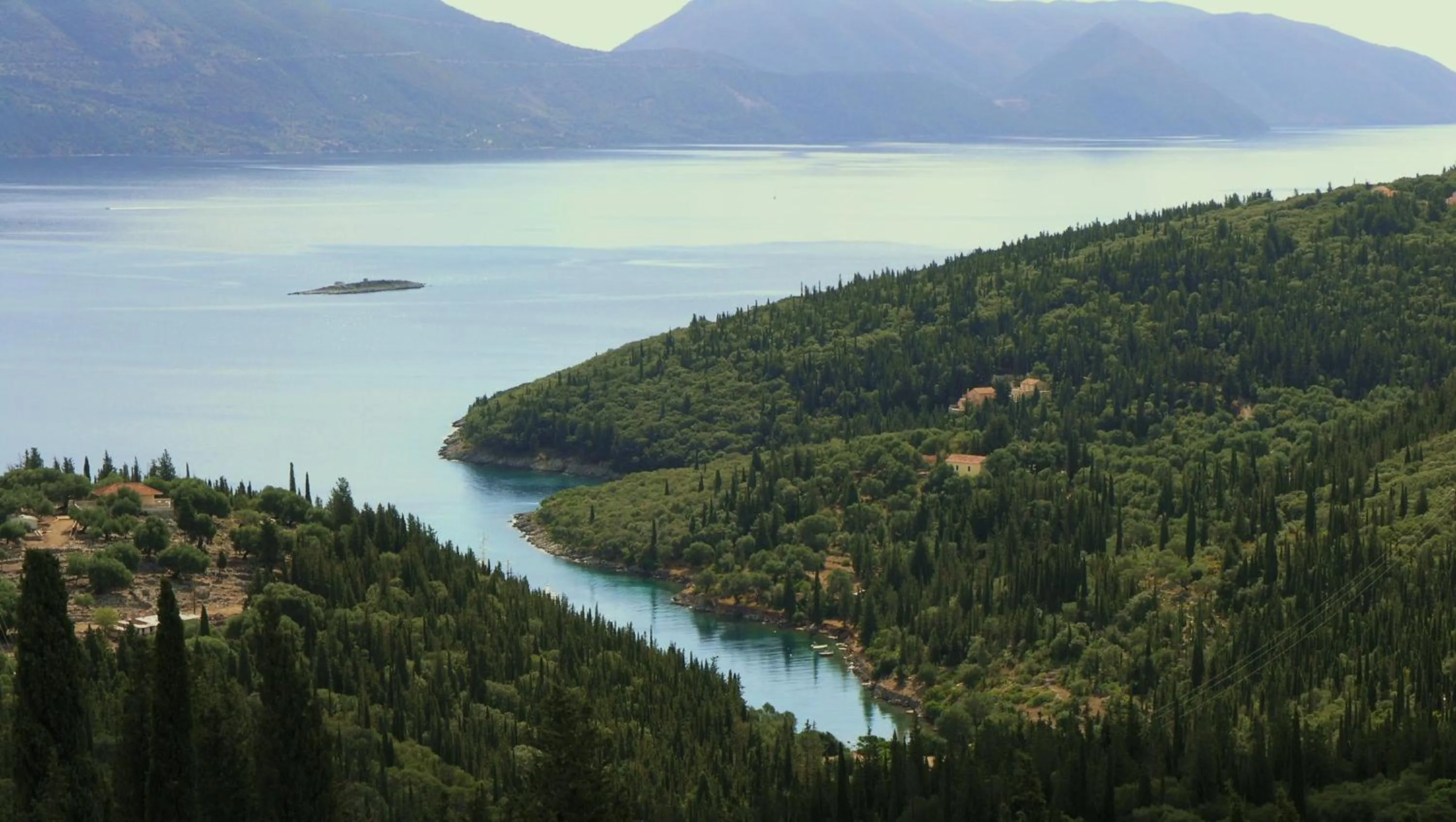 Natural landscape in Agnantia Bed & Breakfast