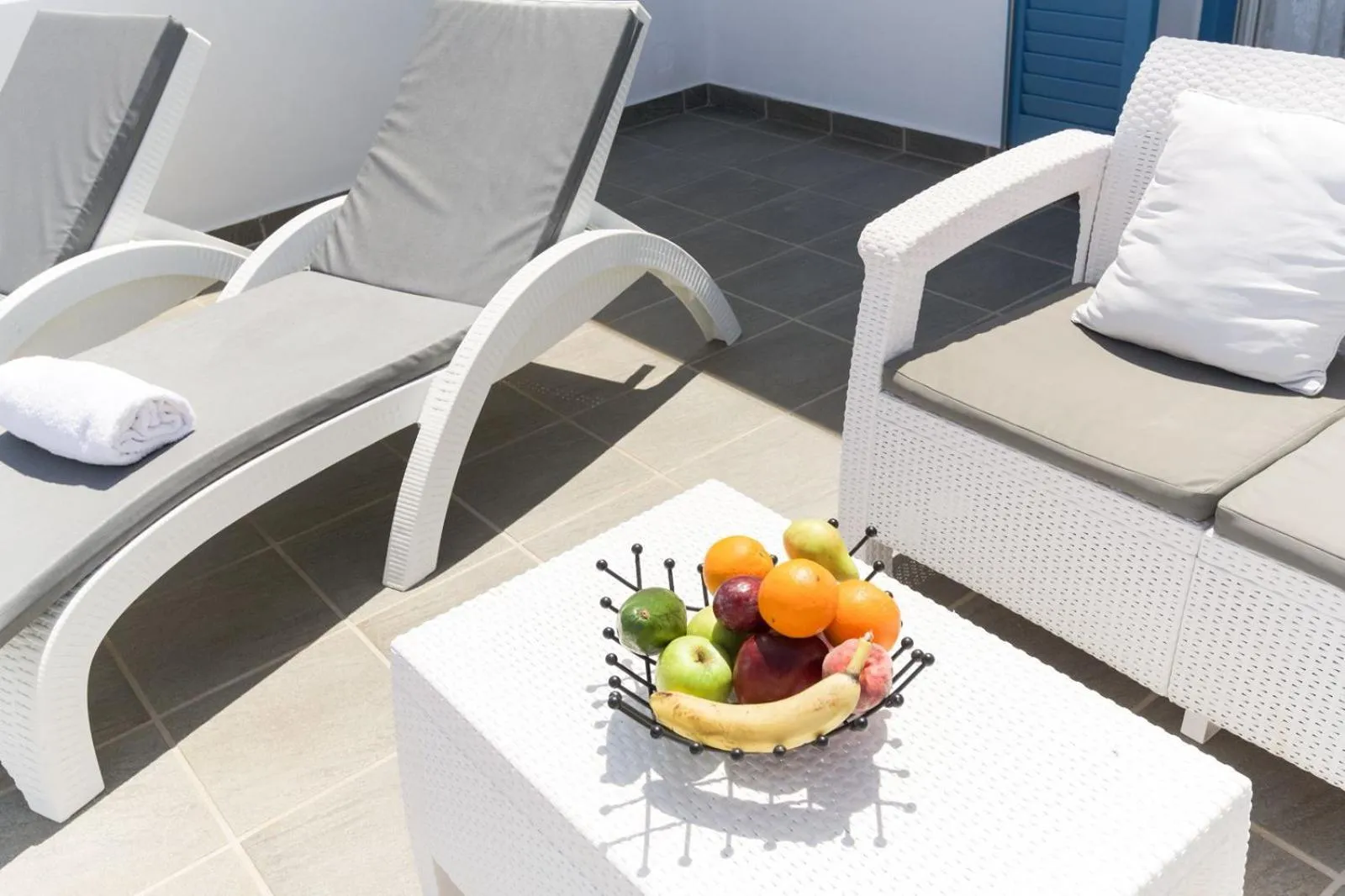 Alexandros Apartments