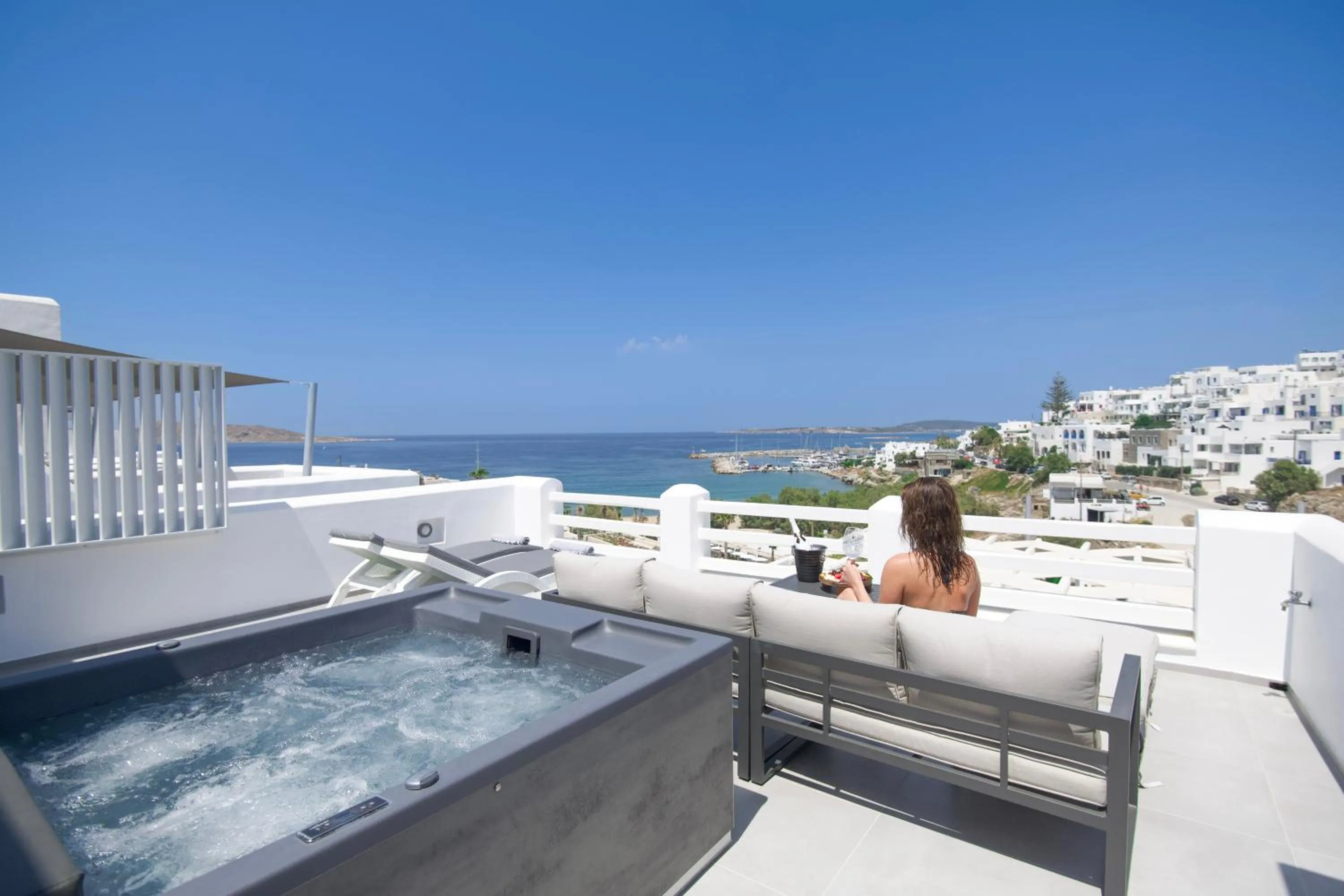 Alexandros Apartments