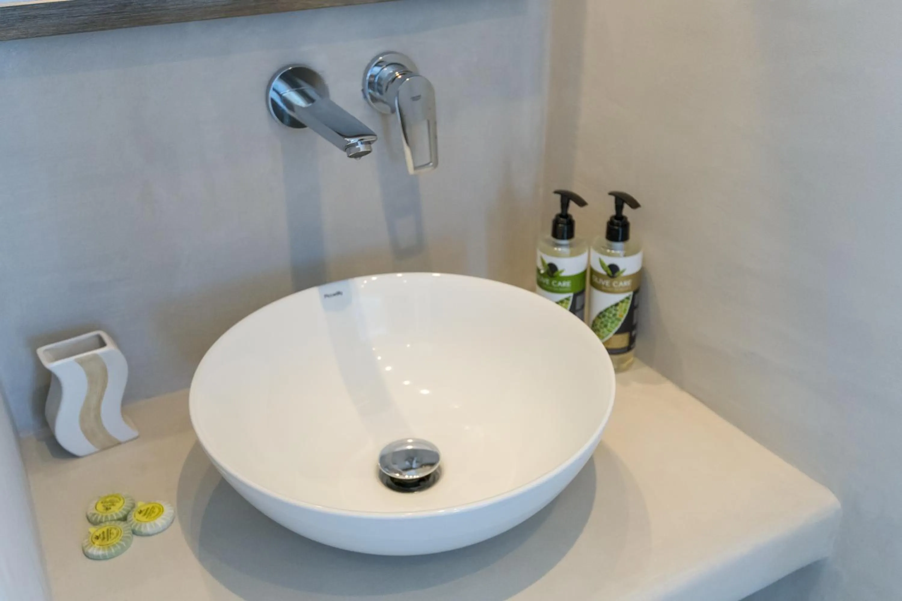 Alexandros Apartments