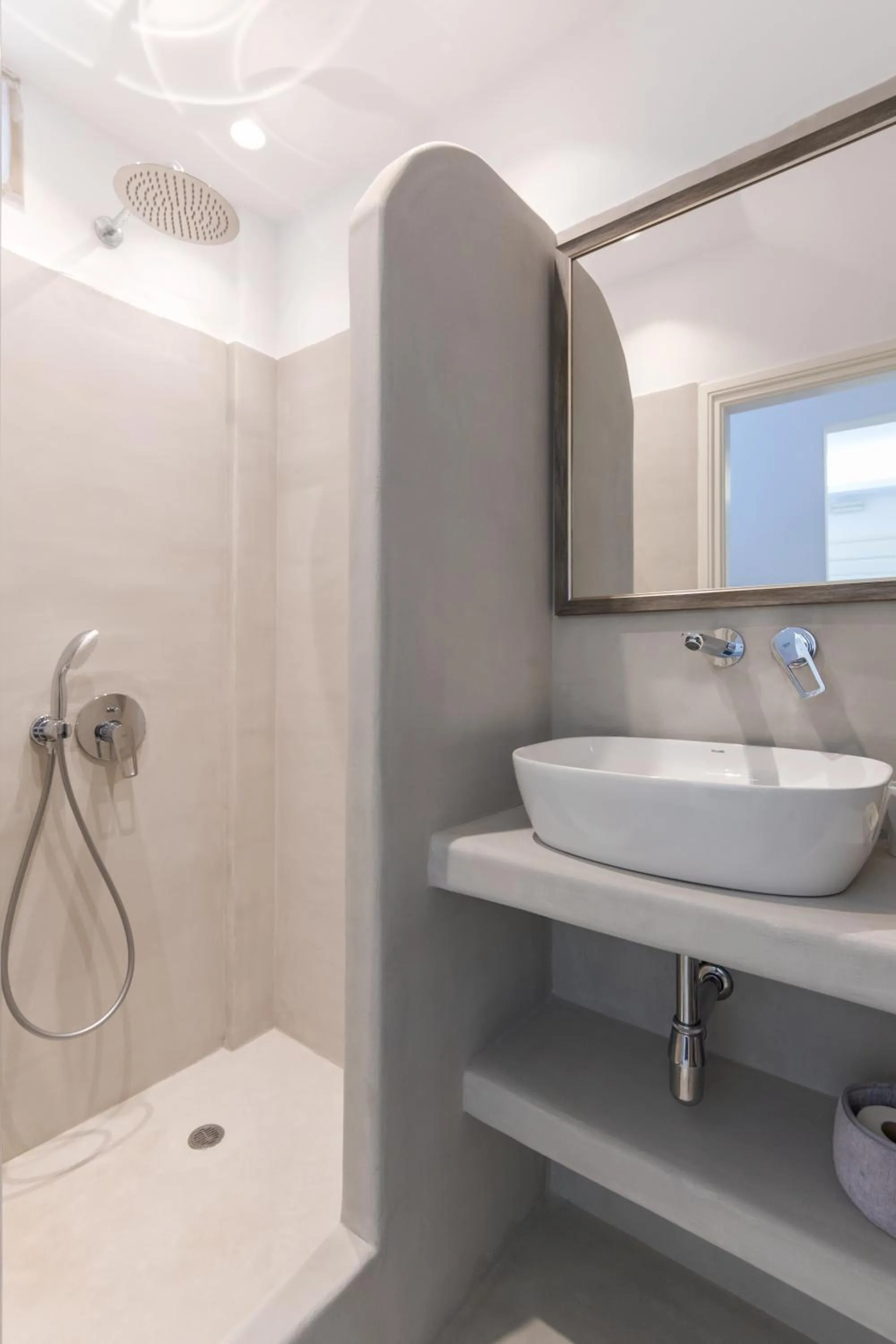 Alexandros Apartments