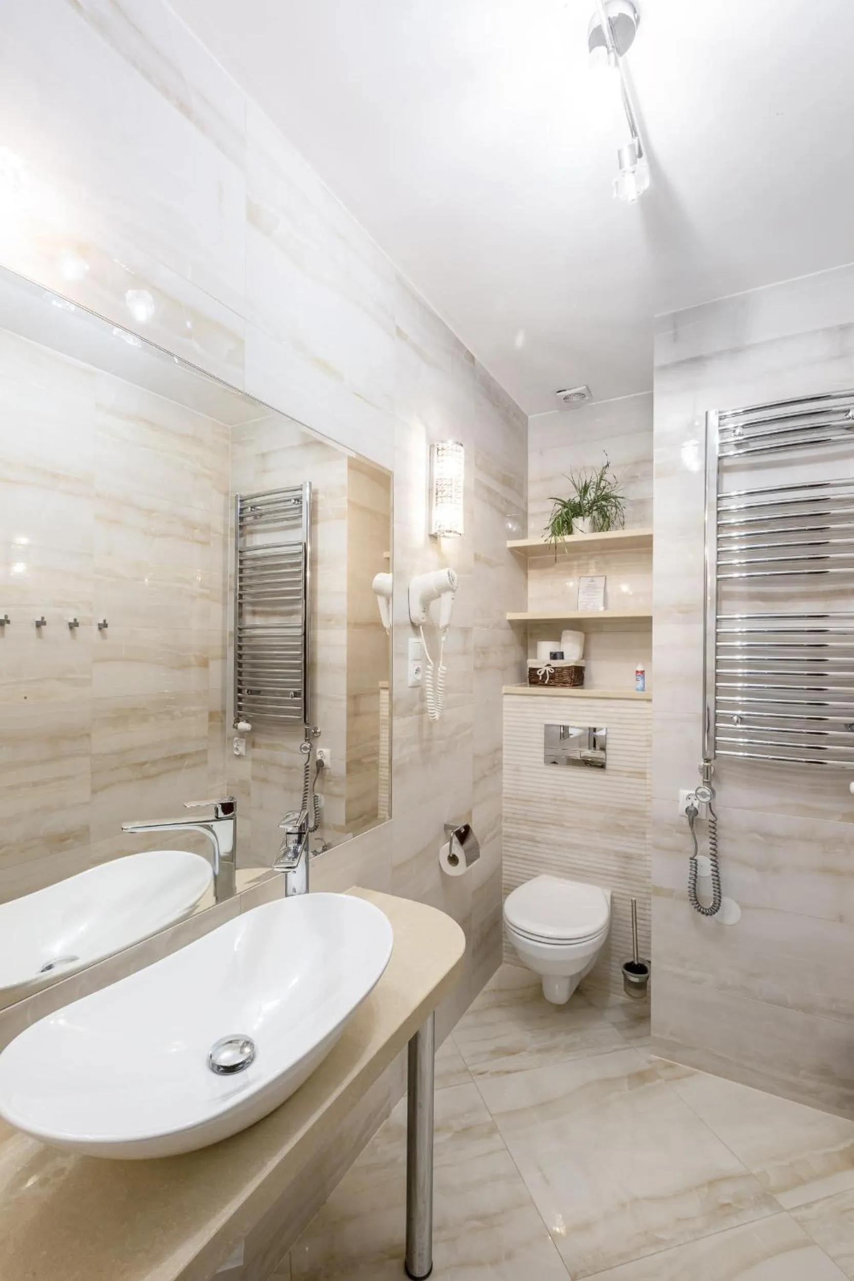 Toilet in COLUMBUS Apartamenty Ustka - Limanowskiego 1