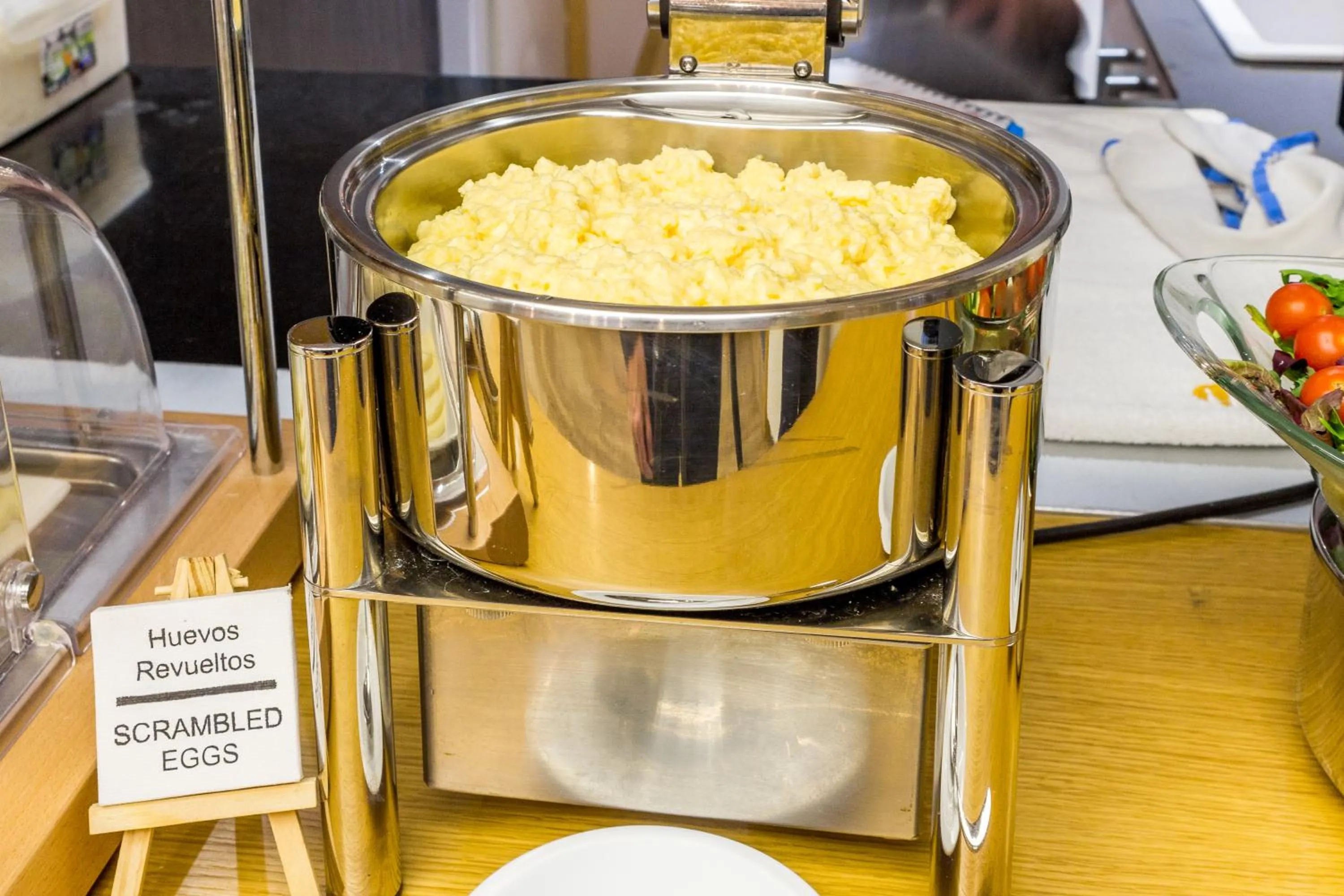 Food in Hostemplo Sagrada Familia