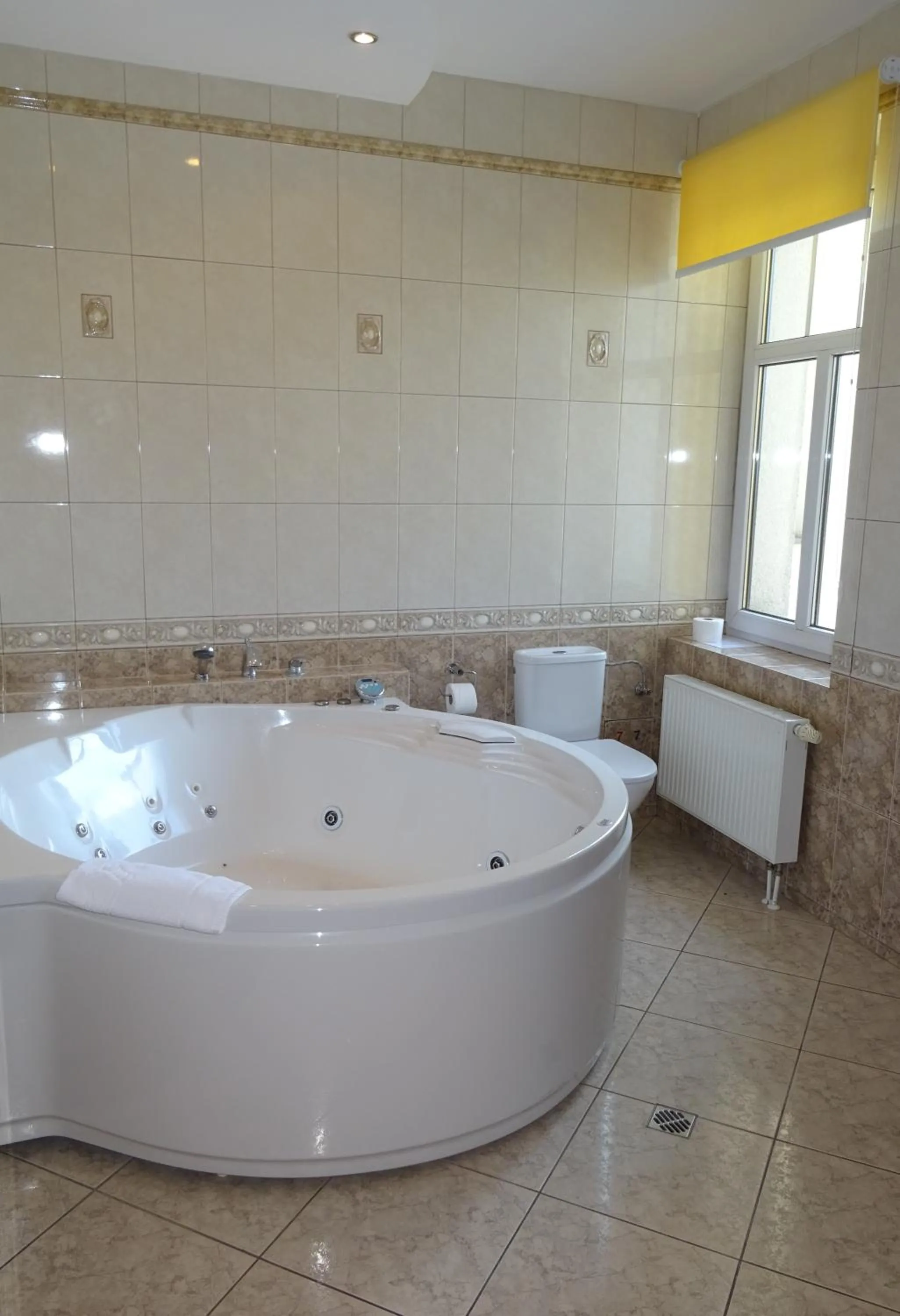 Photo of the whole room in Hotel Bartis