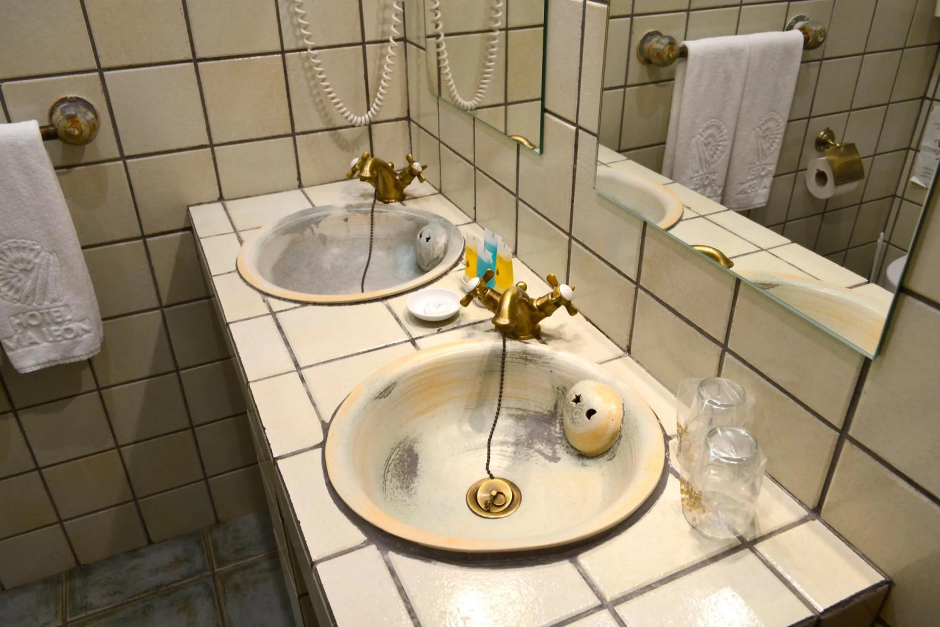 Bathroom in Hotel Alda Vía León