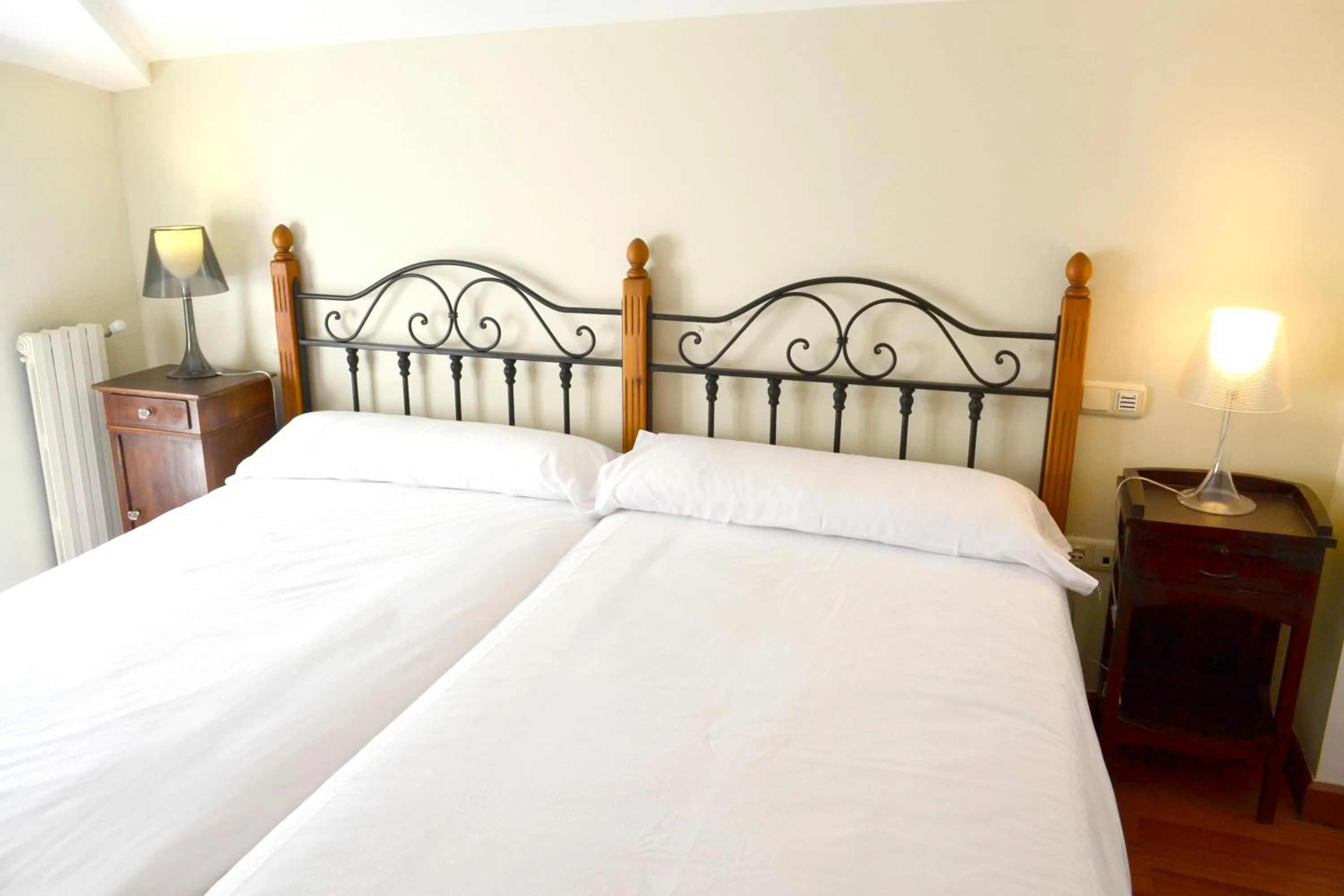 Bed in Hotel Alda Vía León