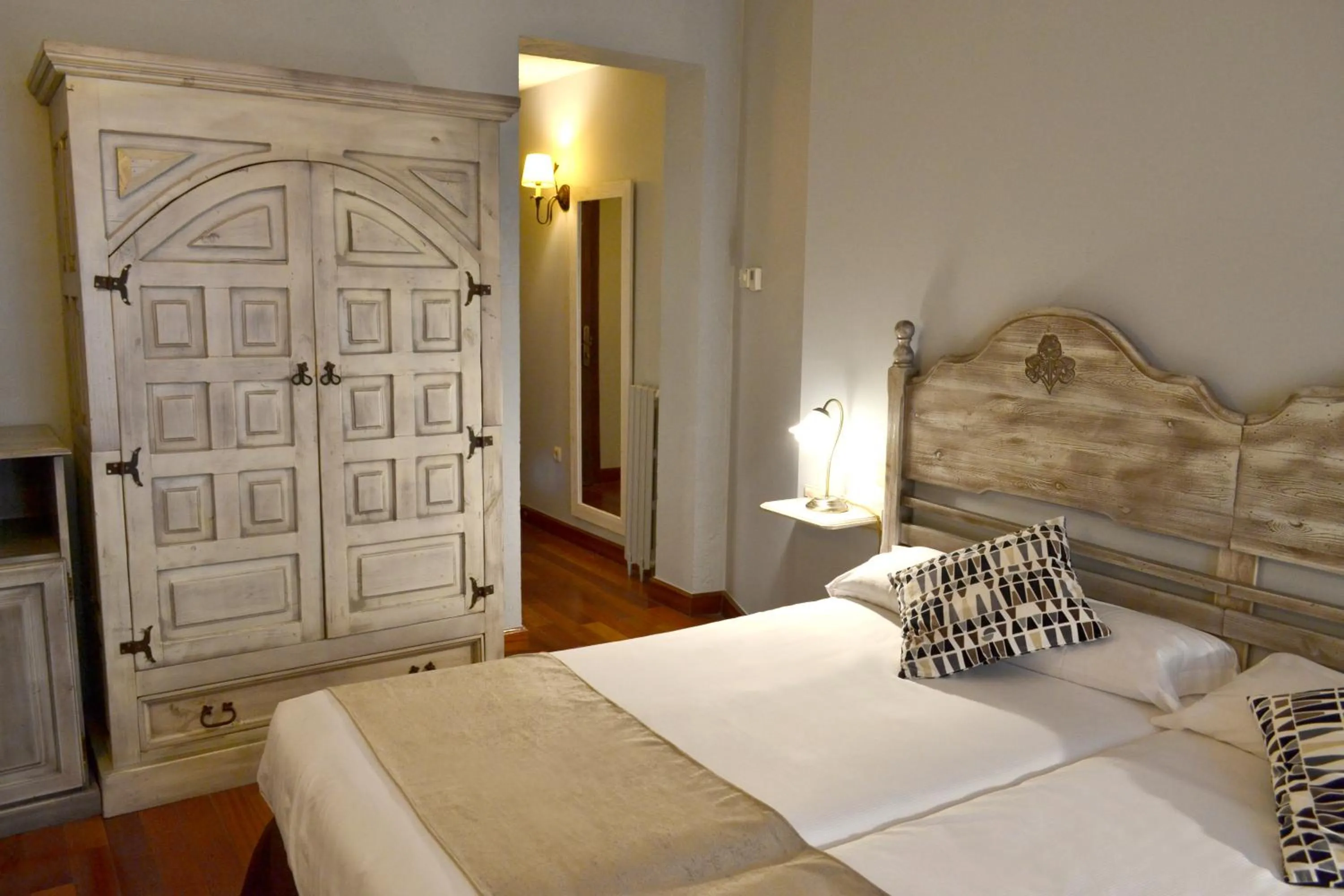 Photo of the whole room, Bed in Hotel Alda Vía León