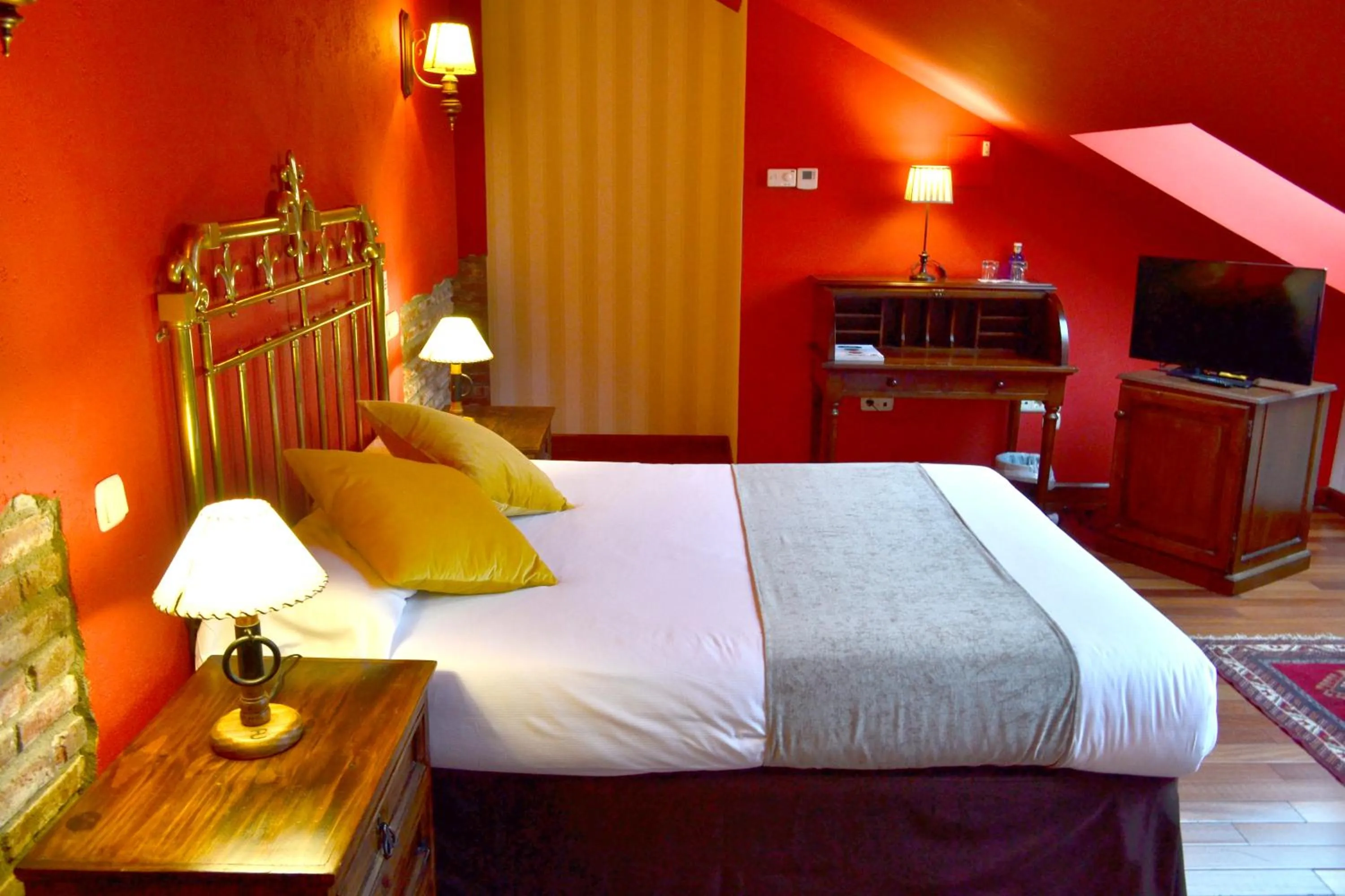 Photo of the whole room, Bed in Hotel Alda Vía León