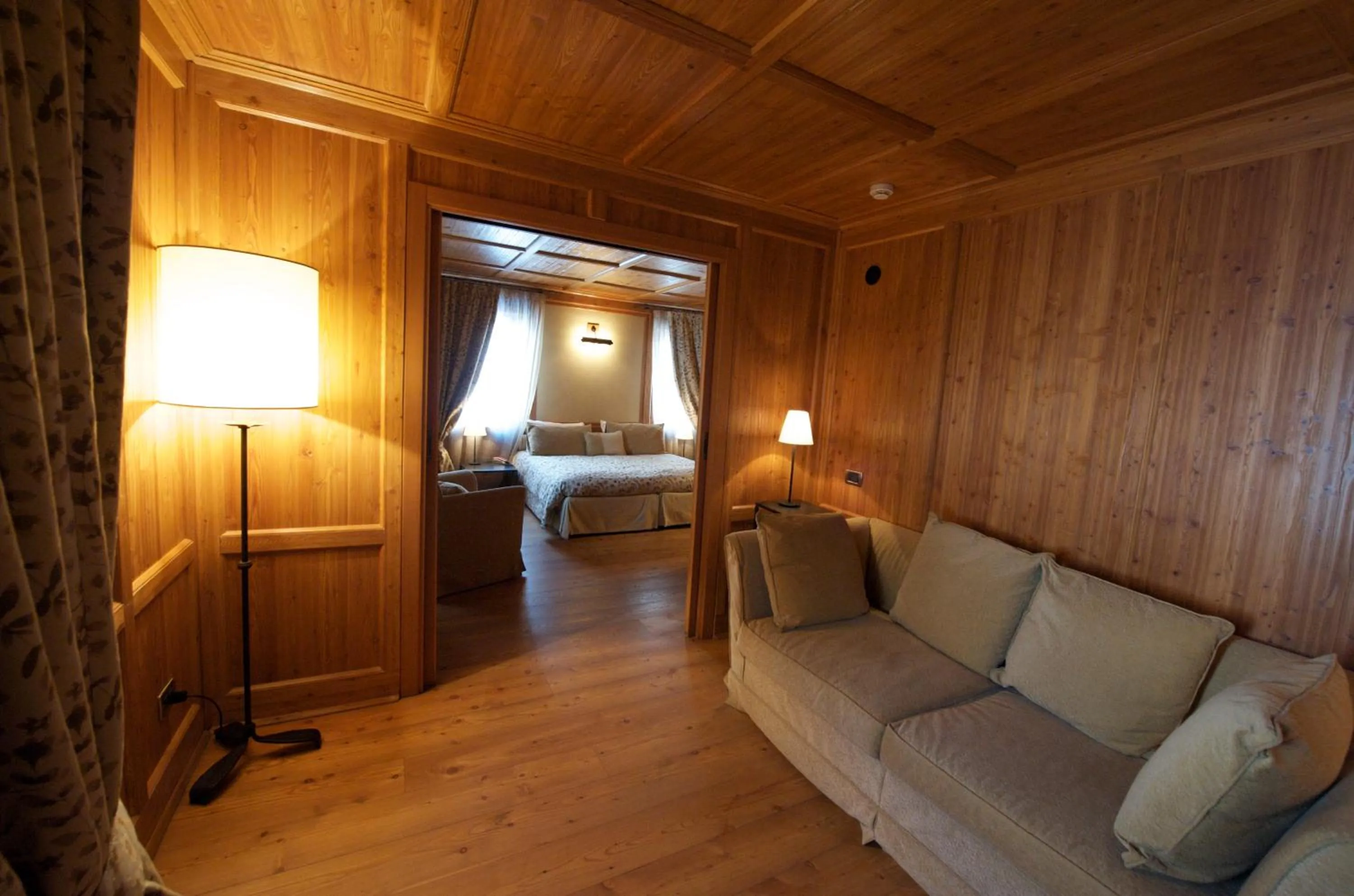 Bedroom, Bed in Les Neiges D'Antan