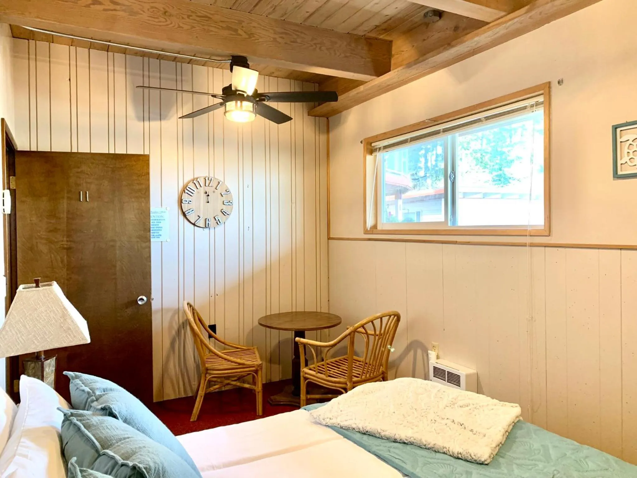 Bedroom in Breakers Boutique Inn