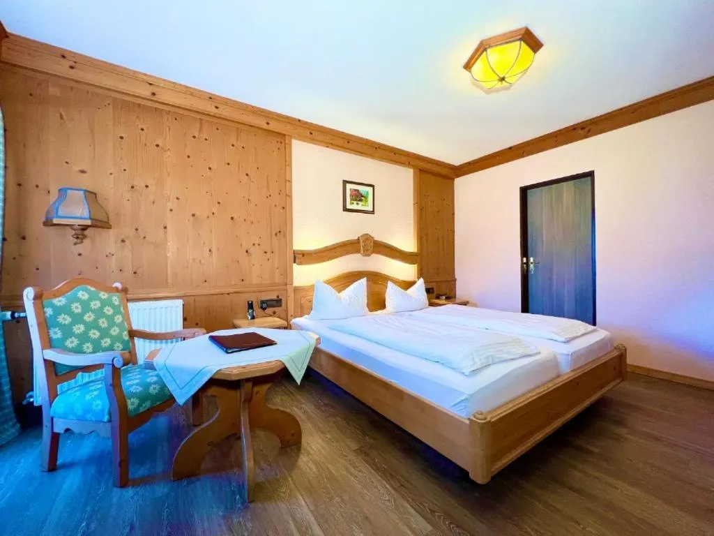 Bed in Hotel Bärenstüberl