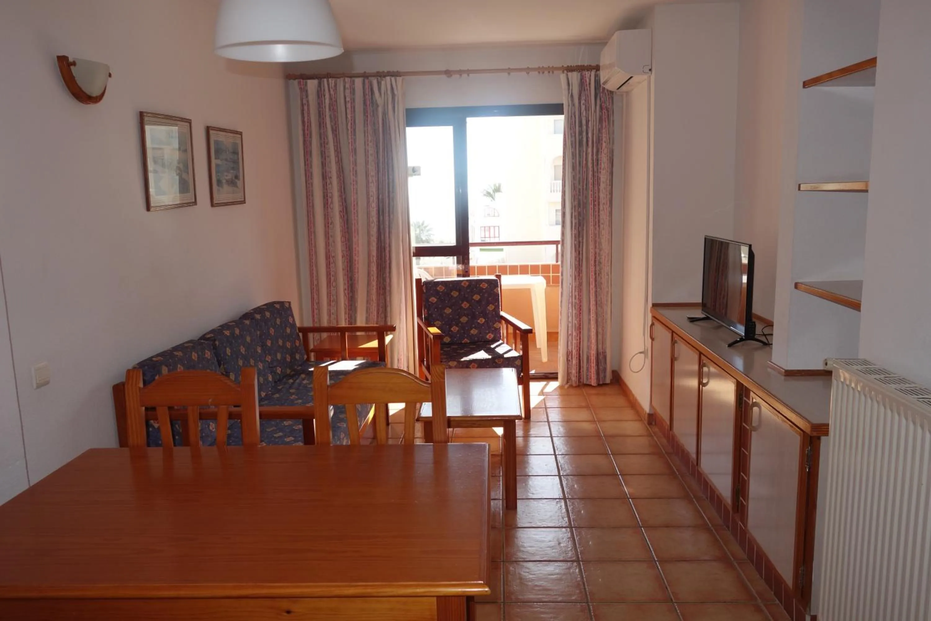 Photo of the whole room in Apartamentos Estrella De Mar