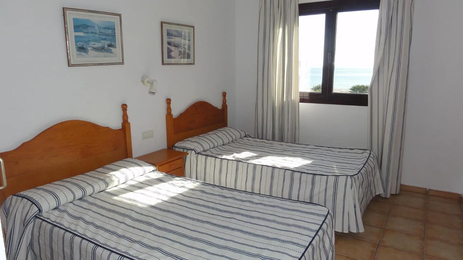 Photo of the whole room, Bed in Apartamentos Estrella De Mar