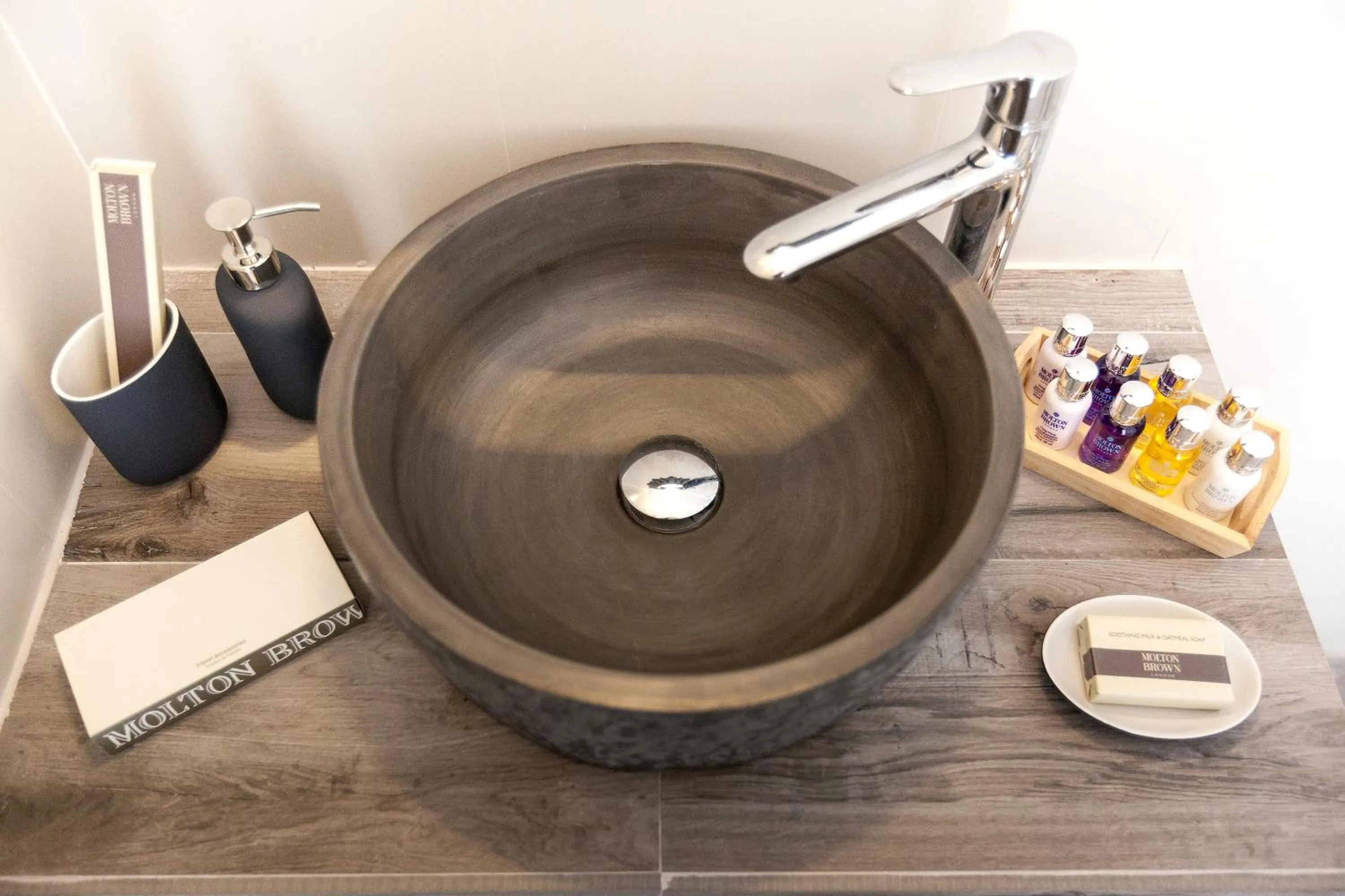 Bathroom in Villa Vinea Santorini