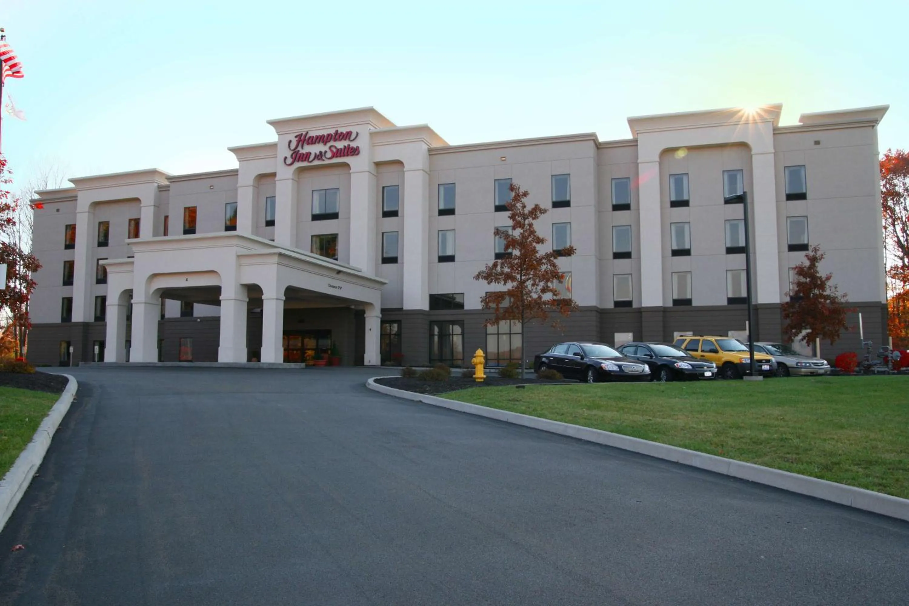 Property building in Hampton Inn and Suites Jamestown