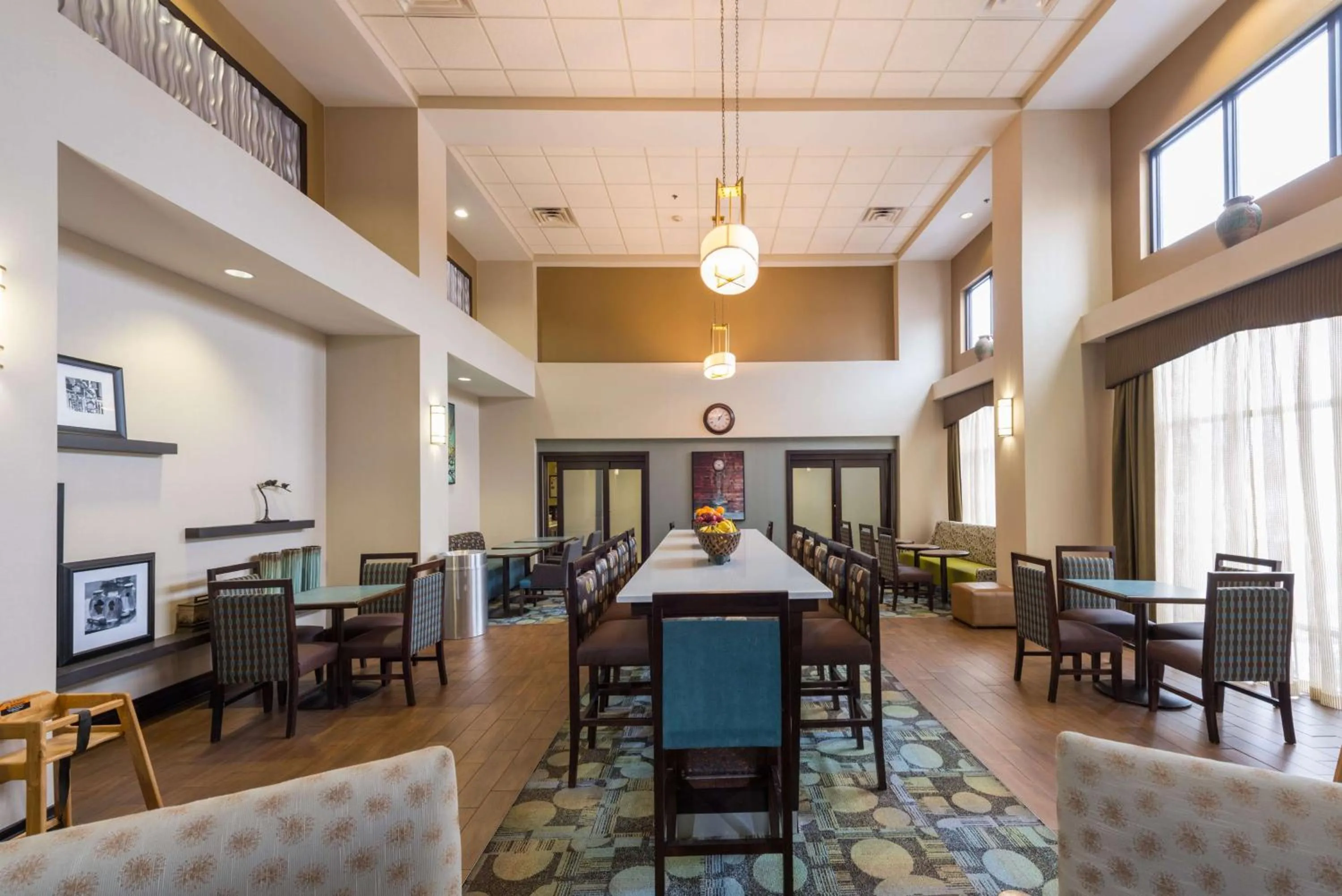 Lobby or reception in Hampton Inn and Suites Jamestown