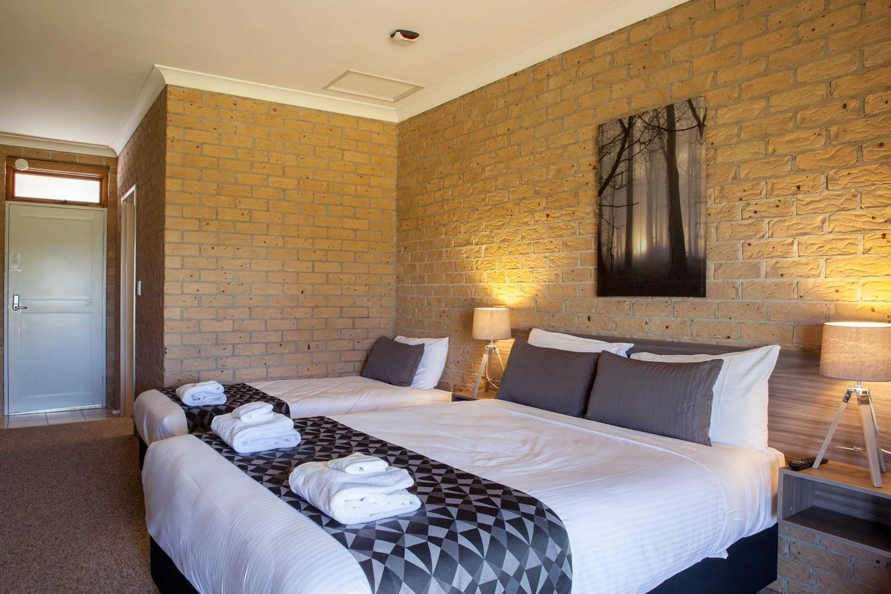 Bed in Lookout Mountain Retreat