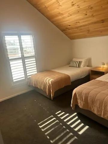 Bed in Lookout Mountain Retreat