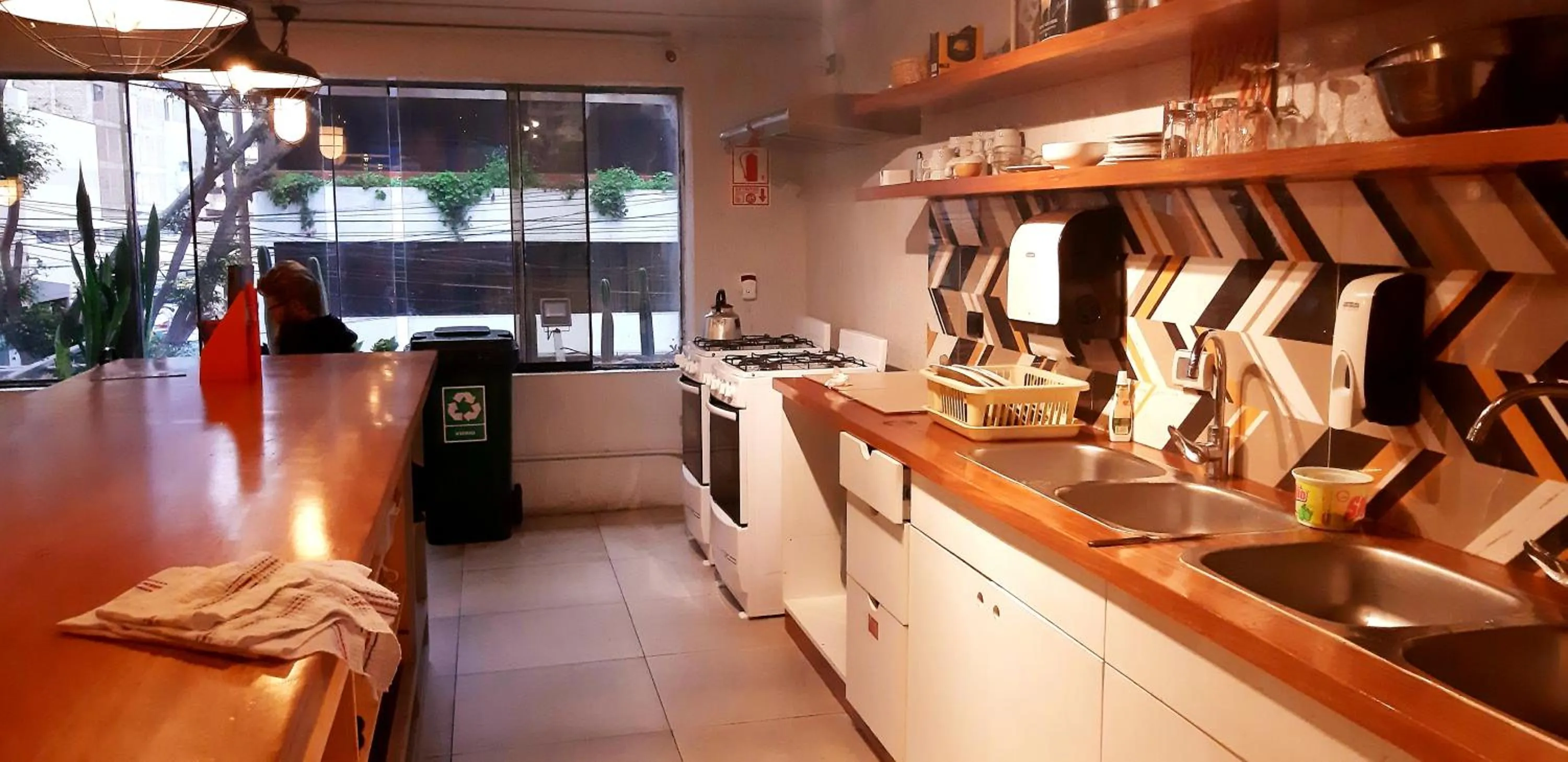 Kitchen or kitchenette in NAIA Miraflores Lima