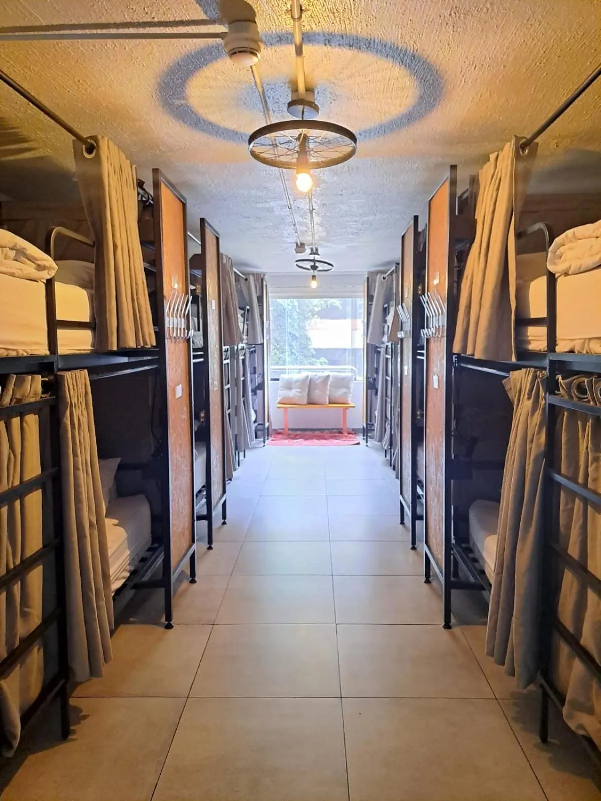 bunk bed, Bed in NAIA Miraflores Lima