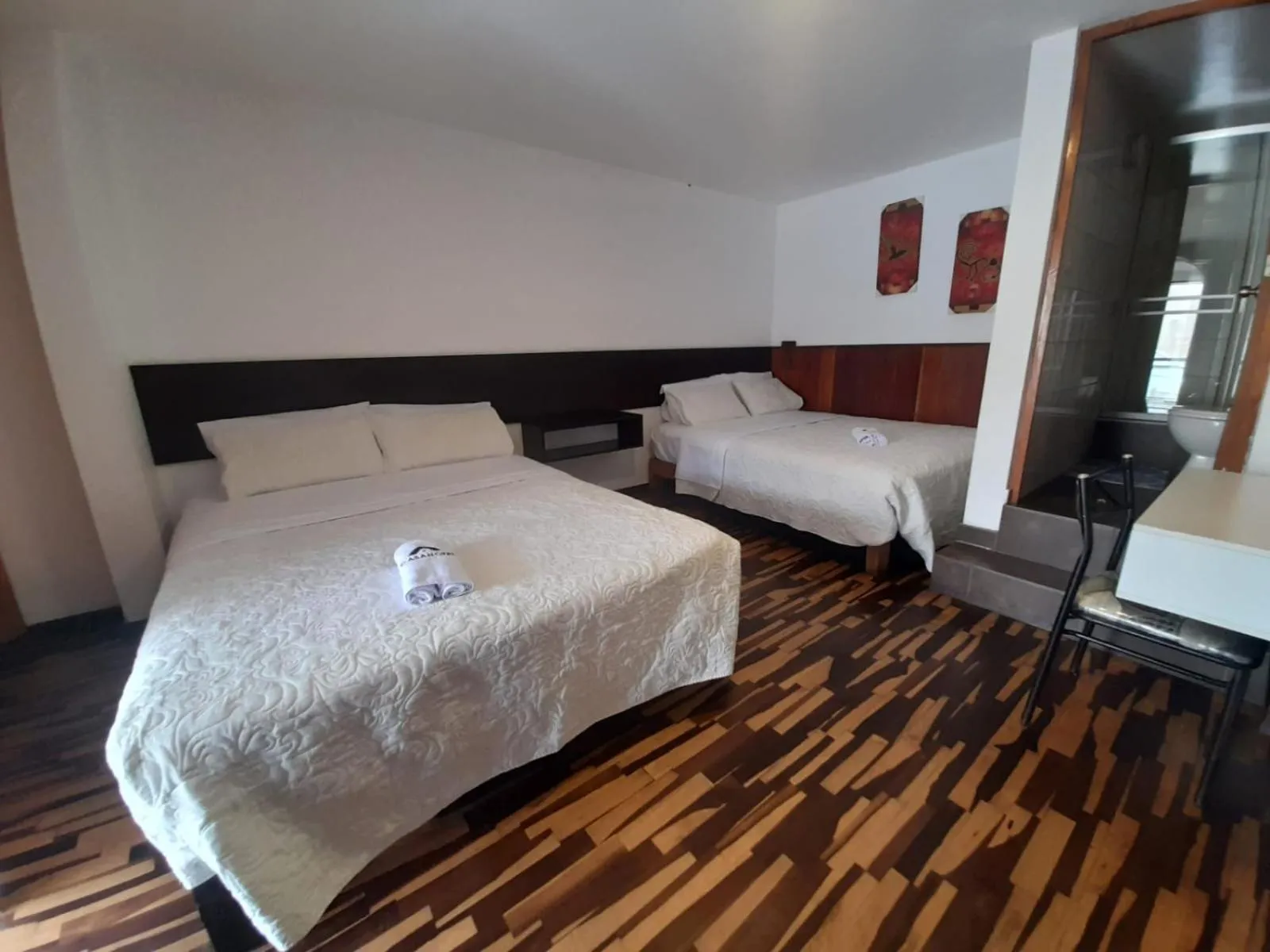 Bed in CasaHotel Jockey Plaza Mall